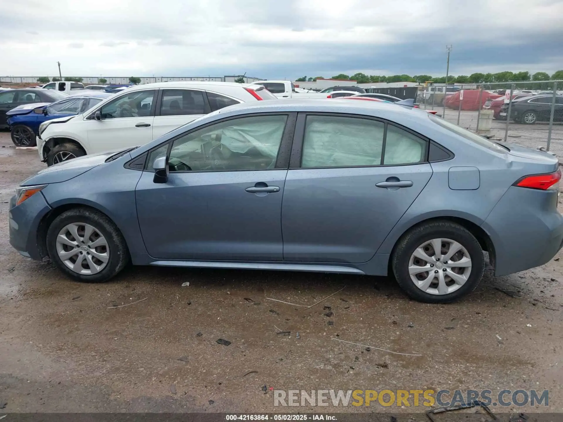 14 Photograph of a damaged car JTDEPRAE7LJ038663 TOYOTA COROLLA 2020