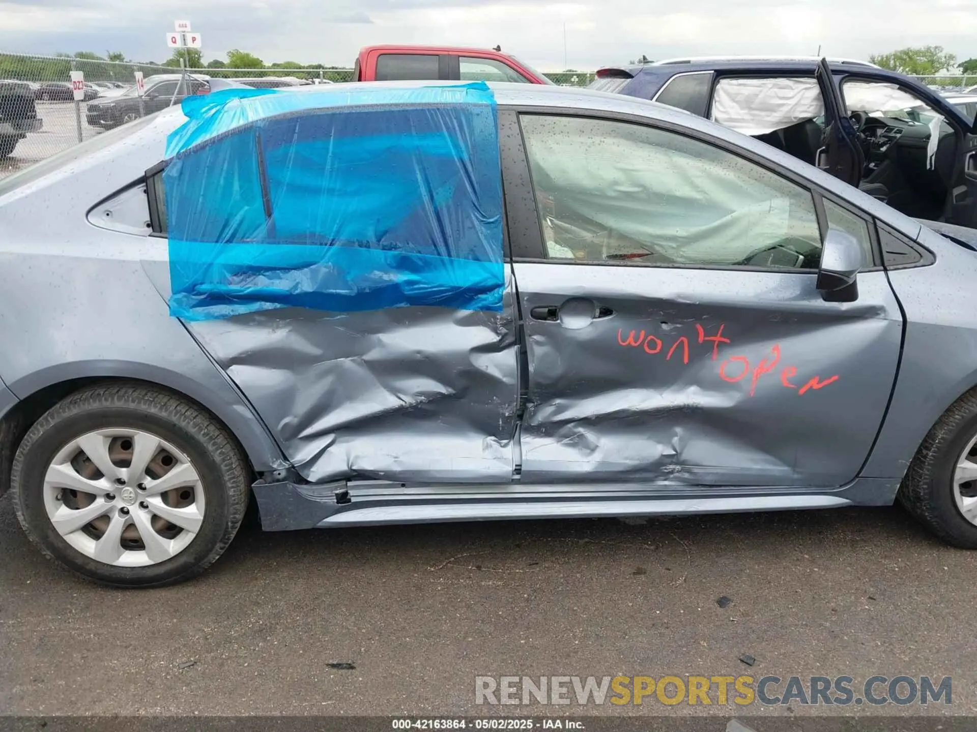 6 Photograph of a damaged car JTDEPRAE7LJ038663 TOYOTA COROLLA 2020
