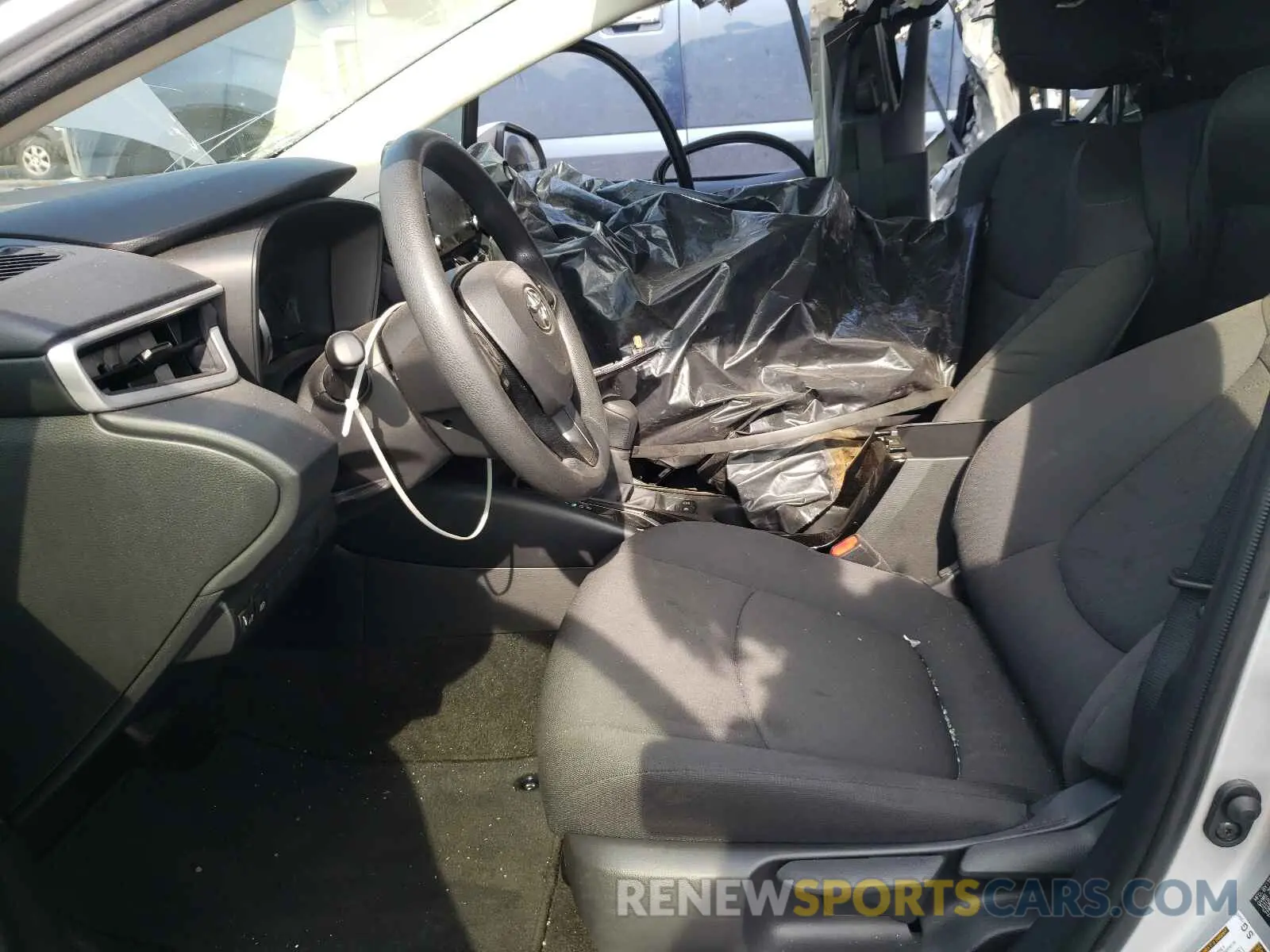 5 Photograph of a damaged car JTDEPRAE7LJ040610 TOYOTA COROLLA 2020