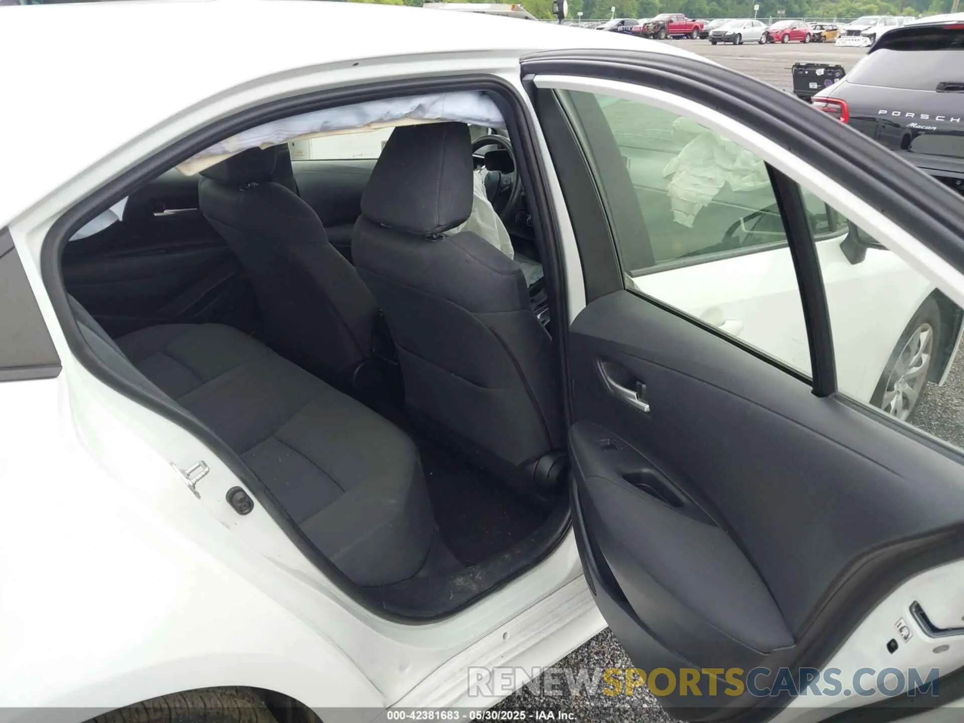 8 Фотография поврежденного автомобиля JTDEPRAE7LJ041501 TOYOTA COROLLA 2020