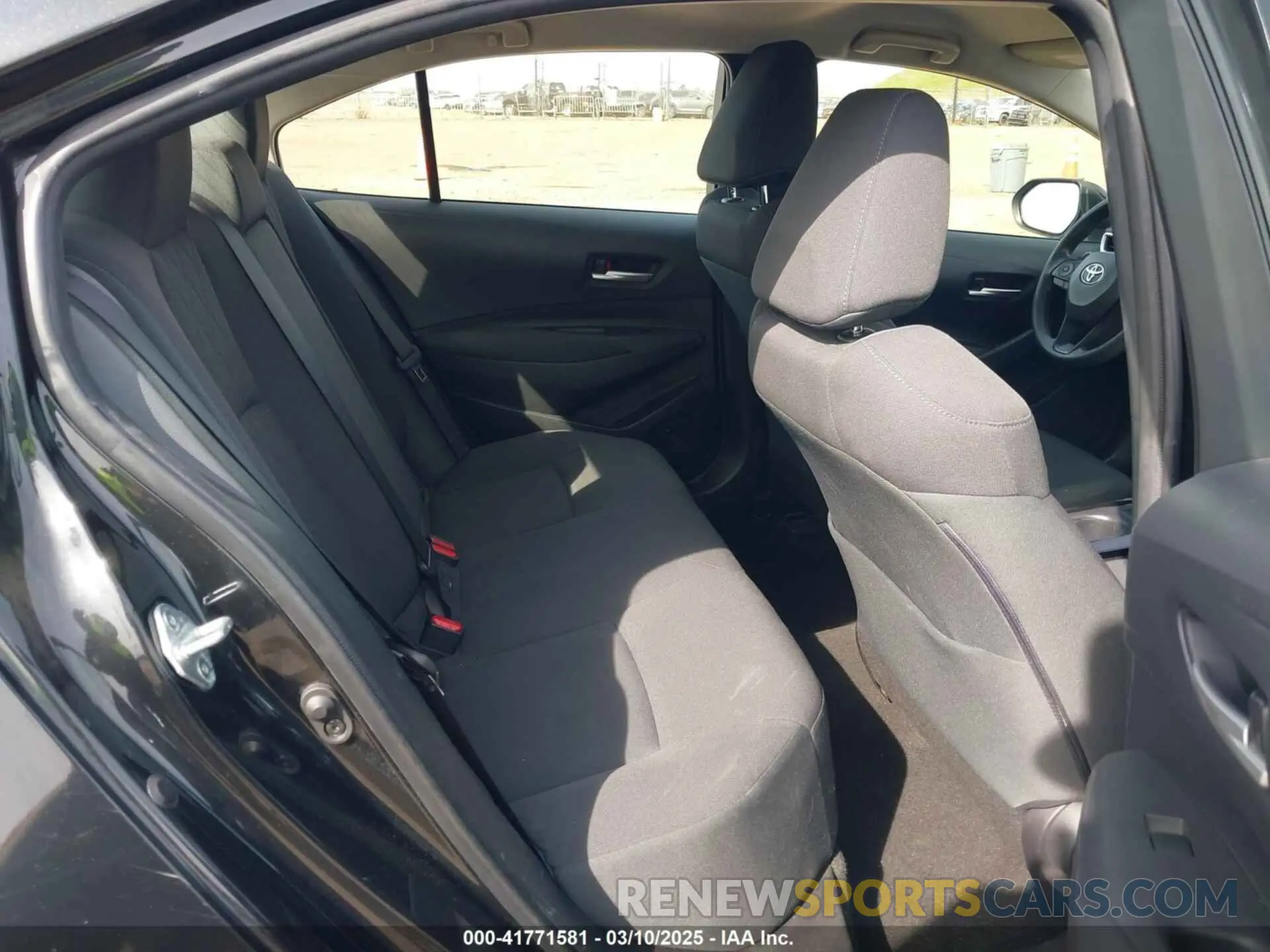 8 Фотография поврежденного автомобиля JTDEPRAE7LJ042552 TOYOTA COROLLA 2020