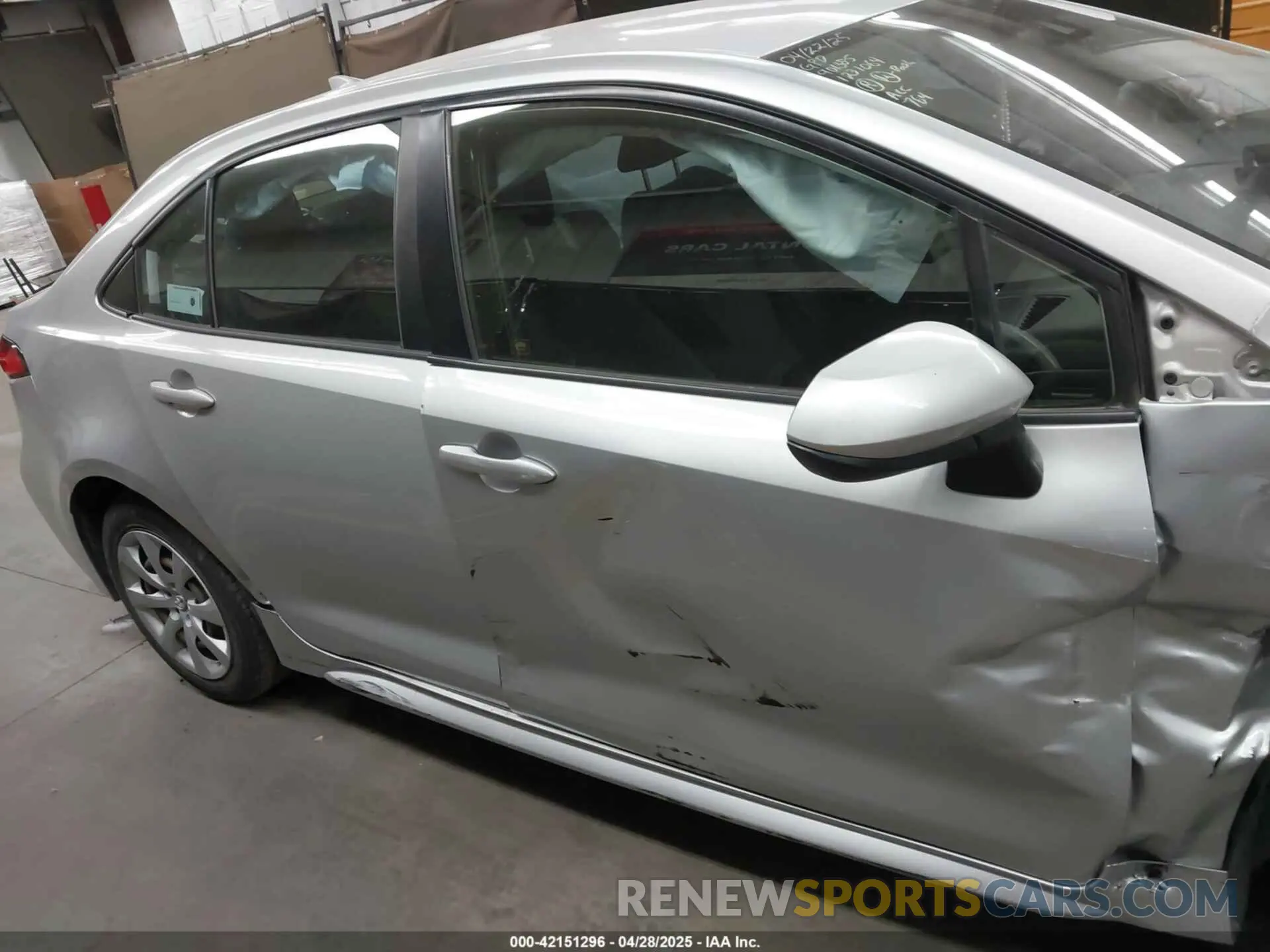 13 Фотография поврежденного автомобиля JTDEPRAE7LJ055205 TOYOTA COROLLA 2020