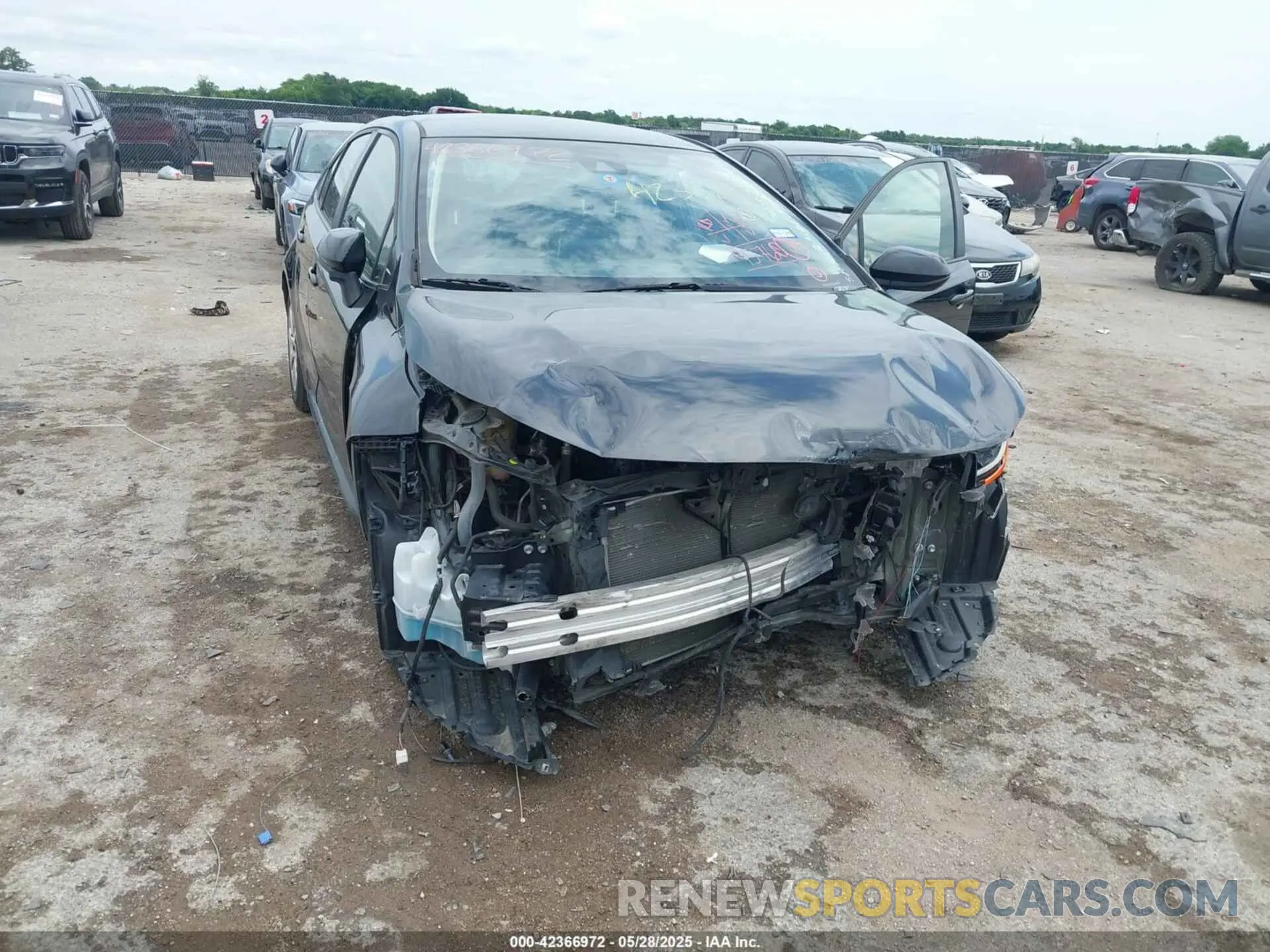 6 Photograph of a damaged car JTDEPRAE7LJ061862 TOYOTA COROLLA 2020