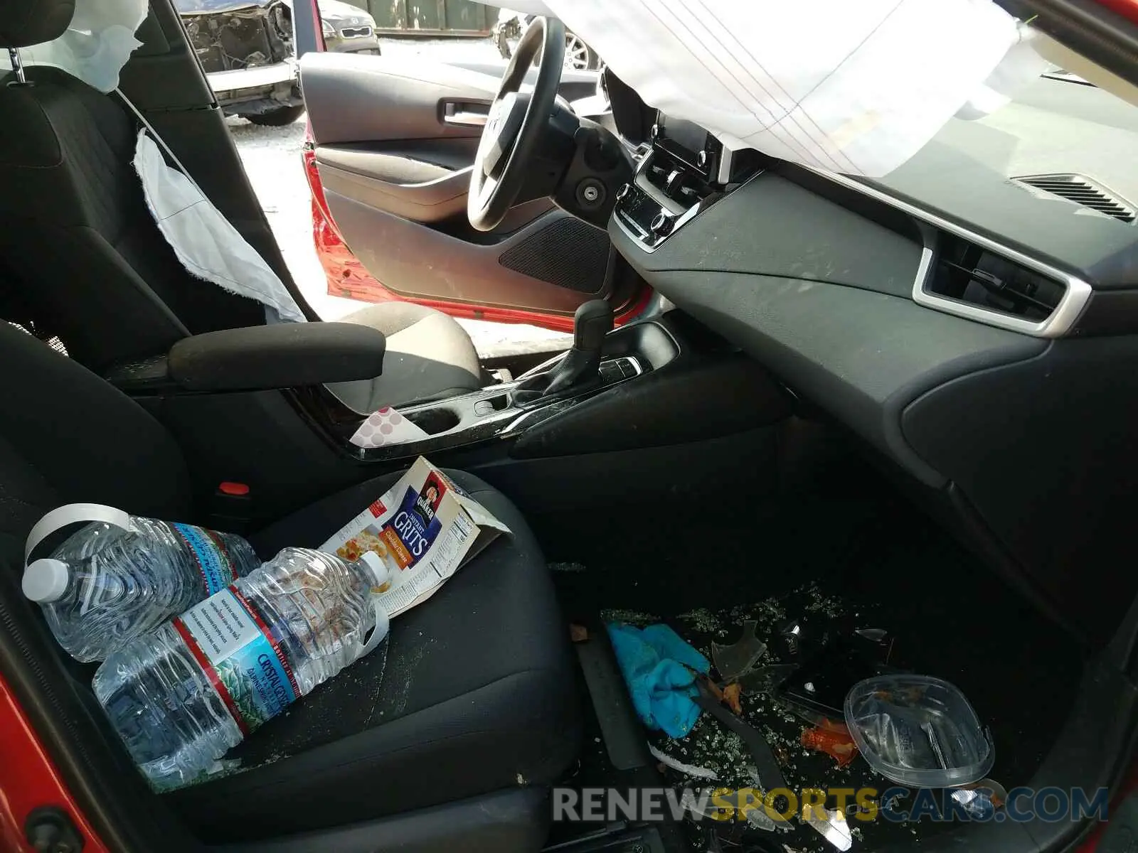 5 Photograph of a damaged car JTDEPRAE7LJ090164 TOYOTA COROLLA 2020