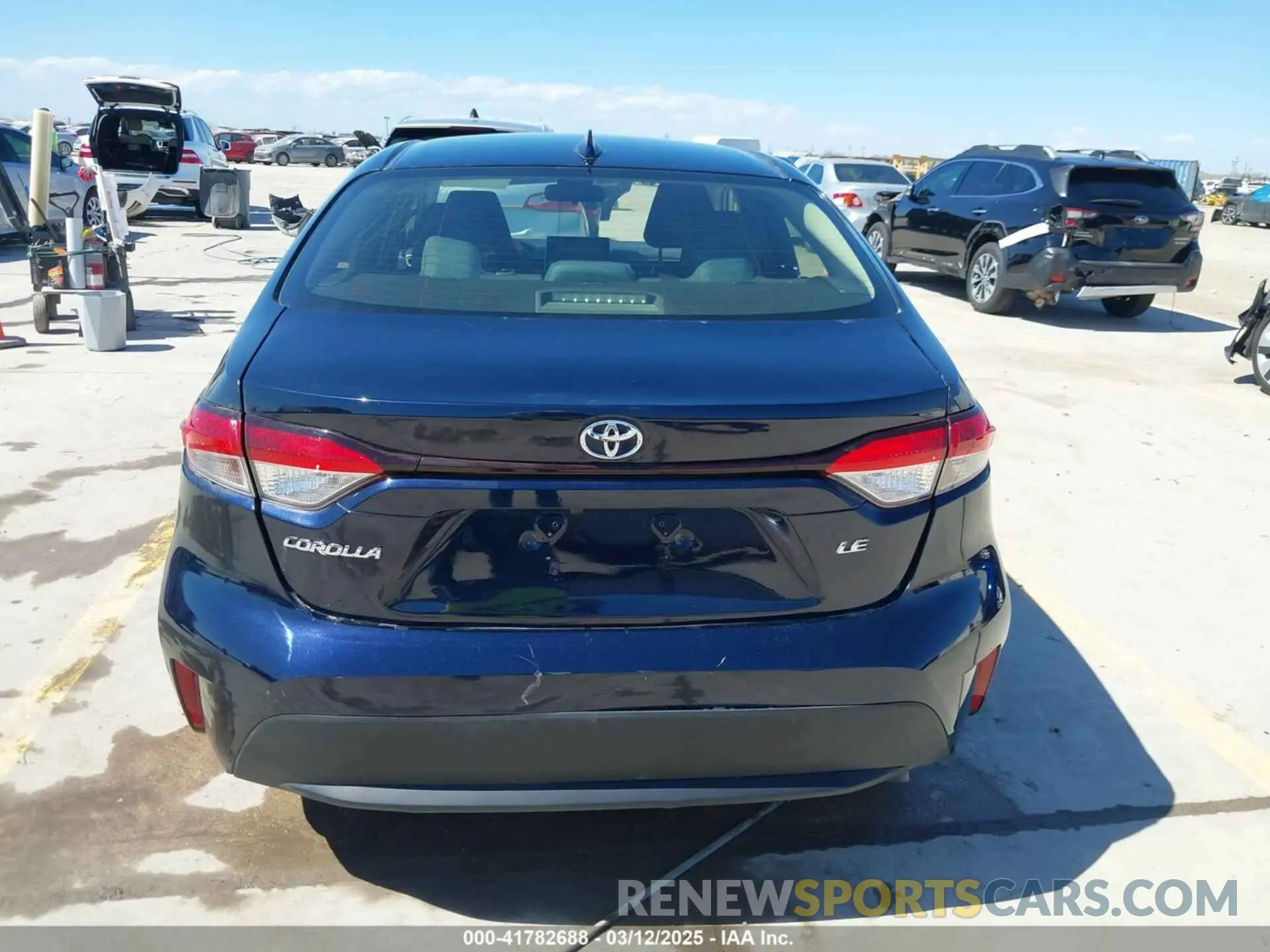 17 Photograph of a damaged car JTDEPRAE7LJ106671 TOYOTA COROLLA 2020
