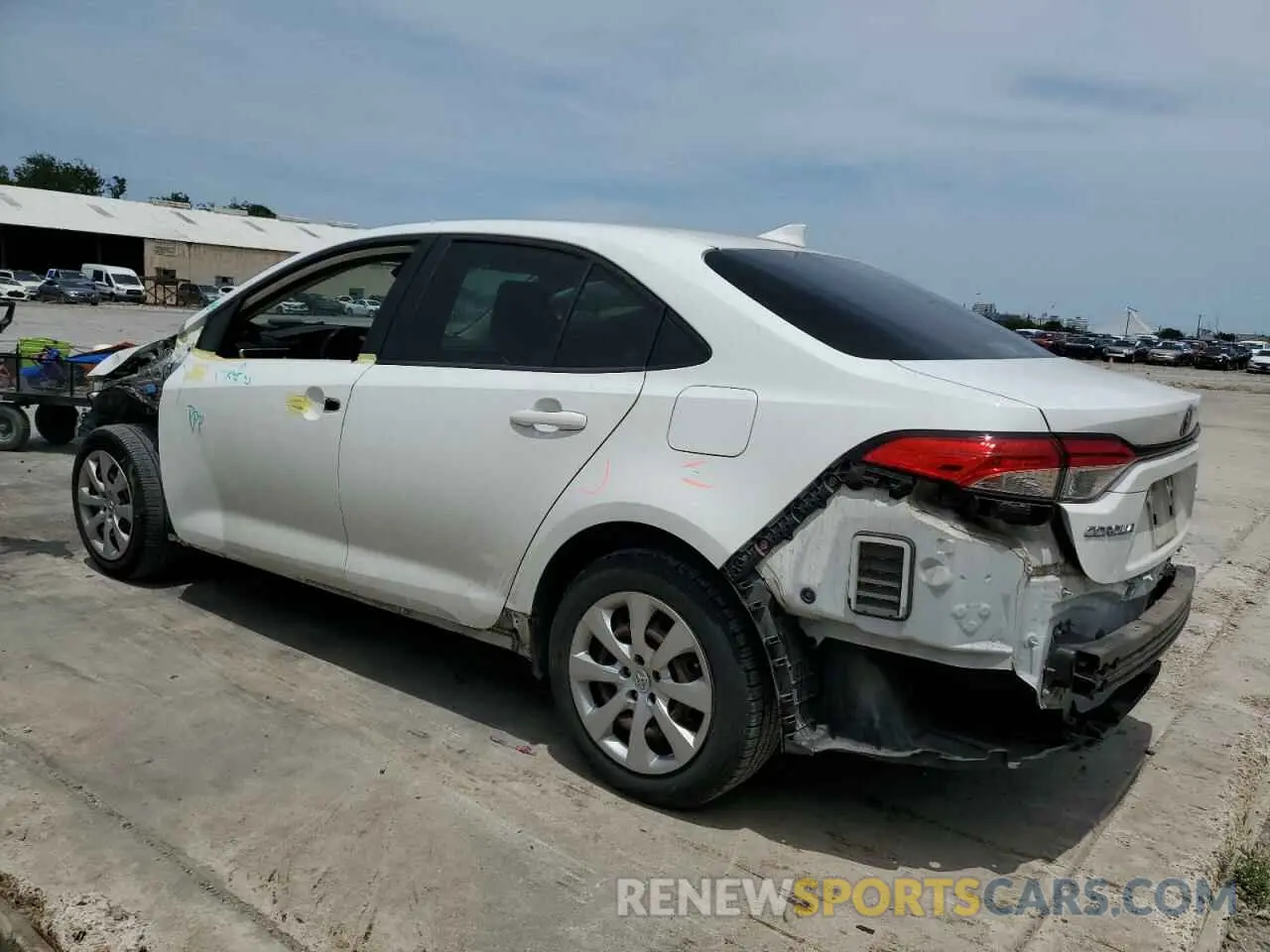 2 Photograph of a damaged car JTDEPRAE7LJ108856 TOYOTA COROLLA 2020