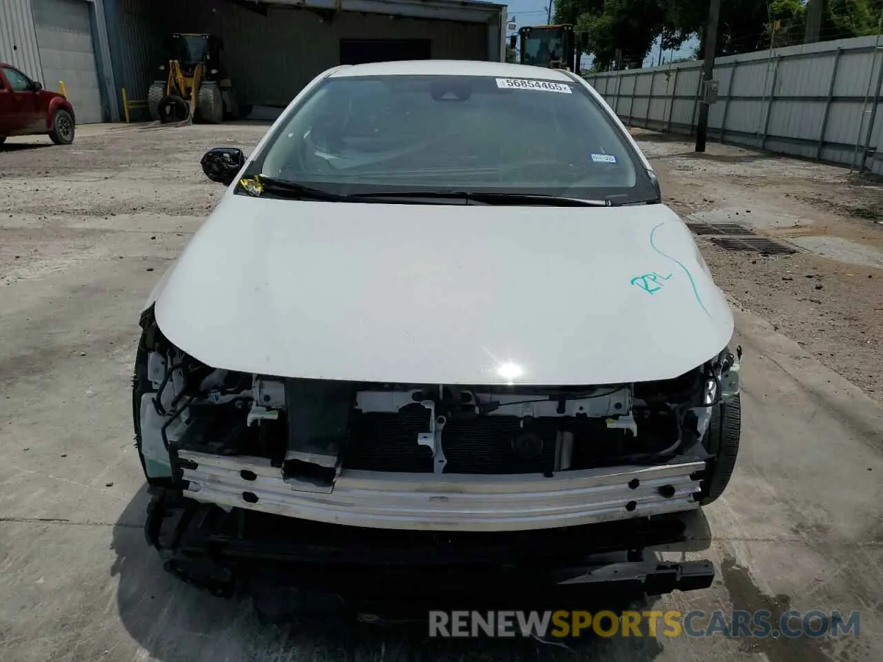5 Photograph of a damaged car JTDEPRAE7LJ108856 TOYOTA COROLLA 2020