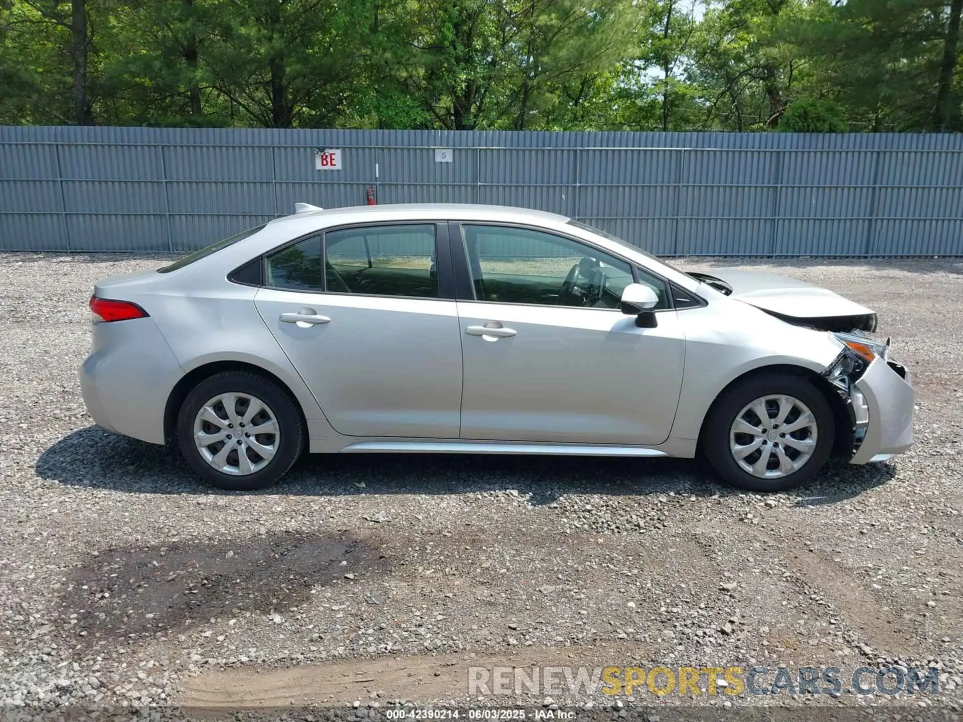 13 Photograph of a damaged car JTDEPRAE8LJ008300 TOYOTA COROLLA 2020