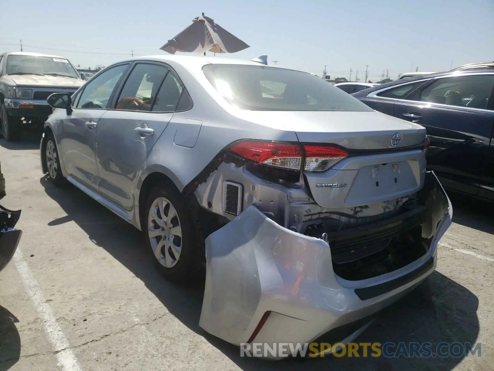 3 Photograph of a damaged car JTDEPRAE8LJ013402 TOYOTA COROLLA 2020