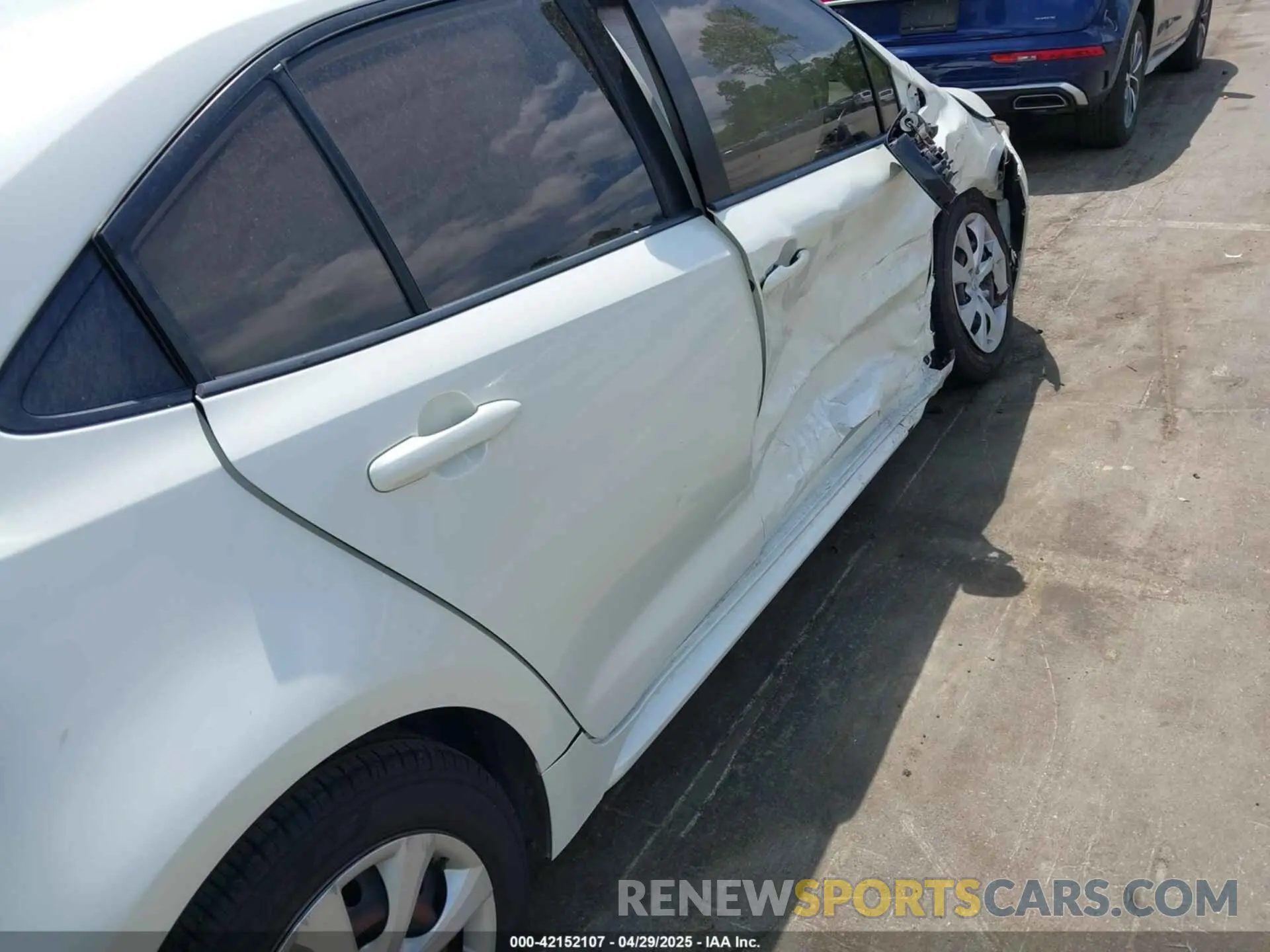 6 Фотография поврежденного автомобиля JTDEPRAE8LJ016624 TOYOTA COROLLA 2020