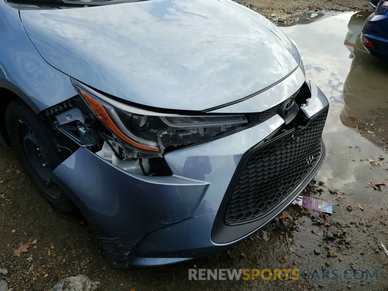 9 Photograph of a damaged car JTDEPRAE8LJ018647 TOYOTA COROLLA 2020