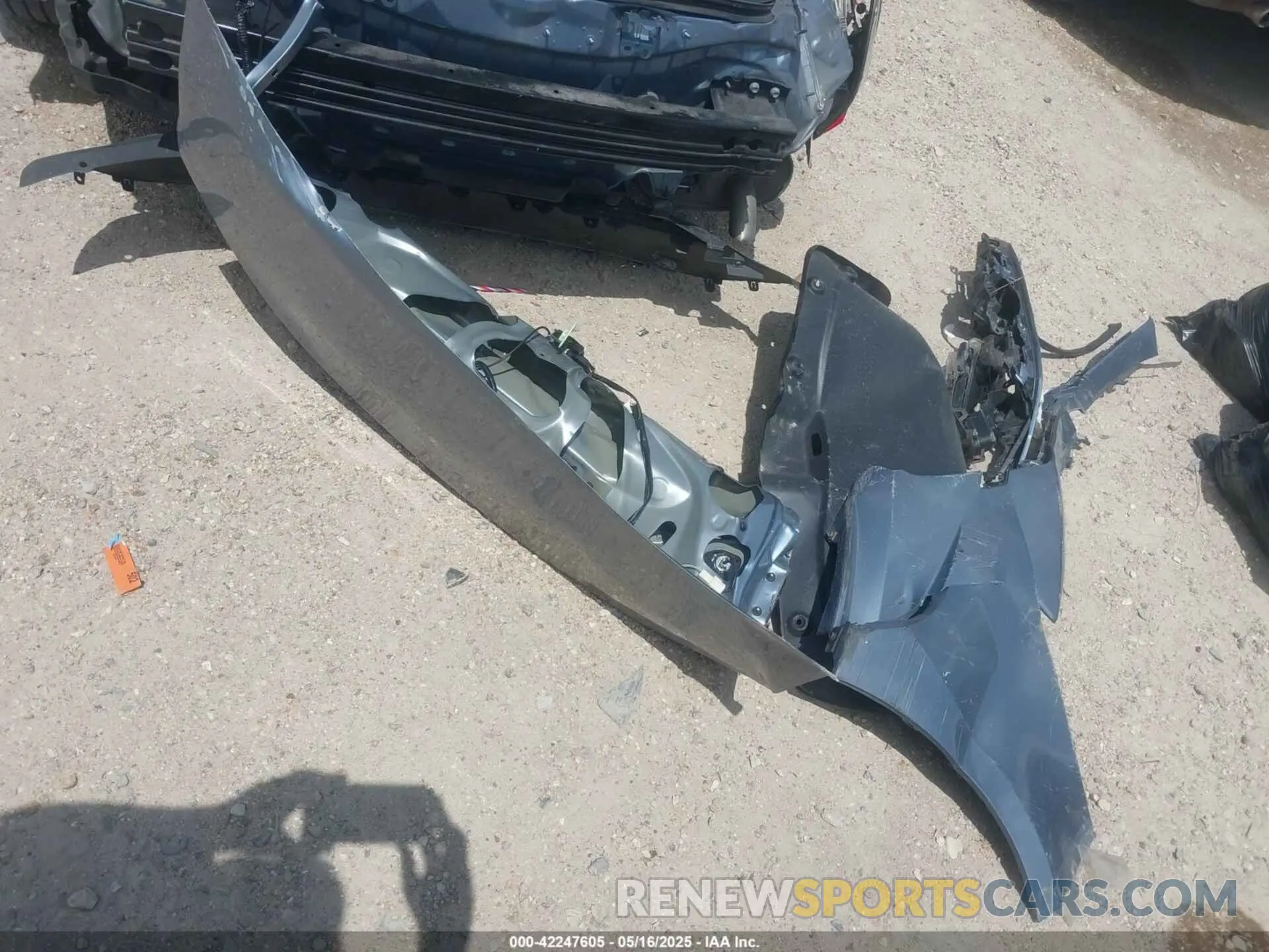 12 Photograph of a damaged car JTDEPRAE8LJ032161 TOYOTA COROLLA 2020