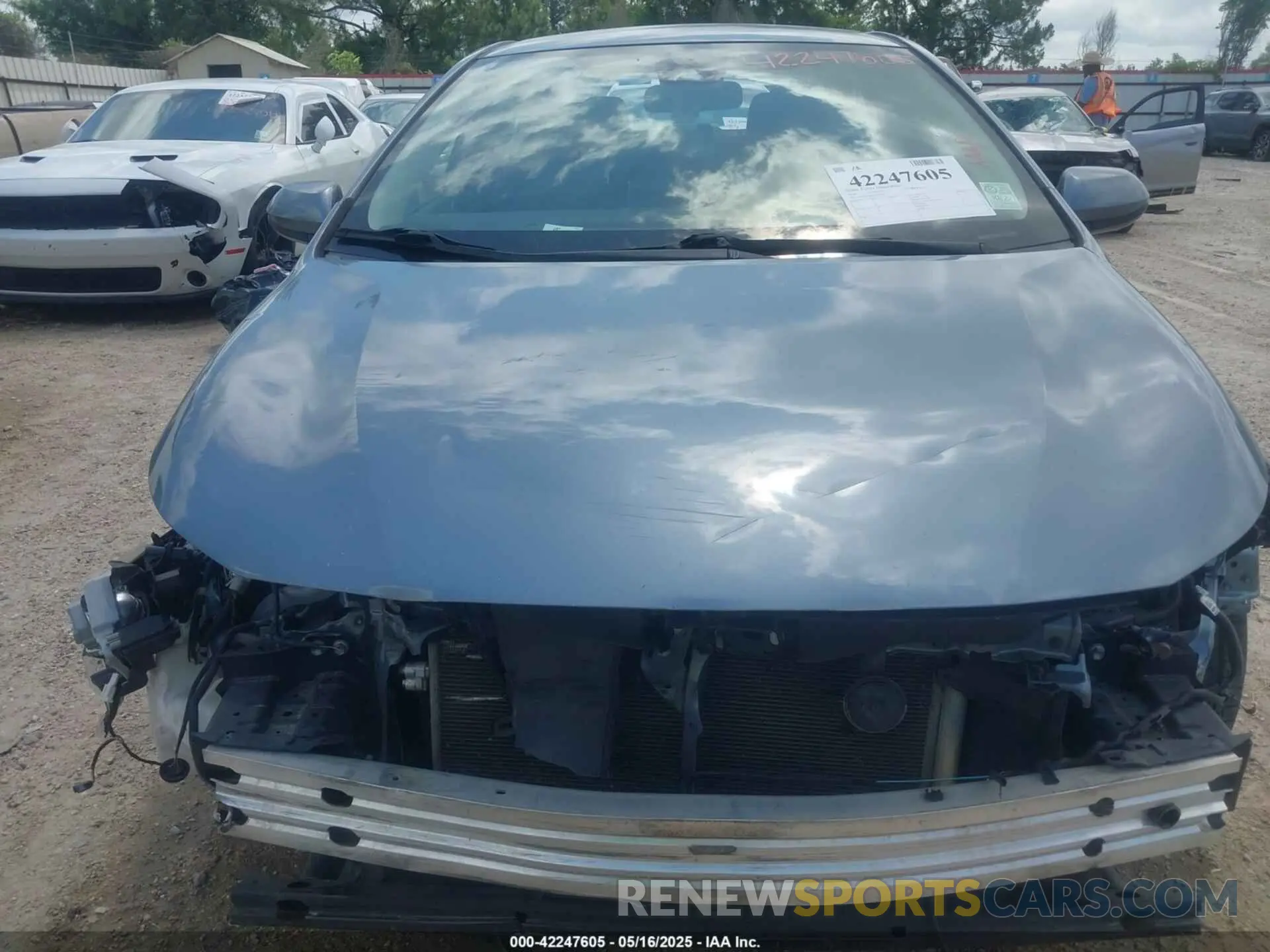 13 Photograph of a damaged car JTDEPRAE8LJ032161 TOYOTA COROLLA 2020