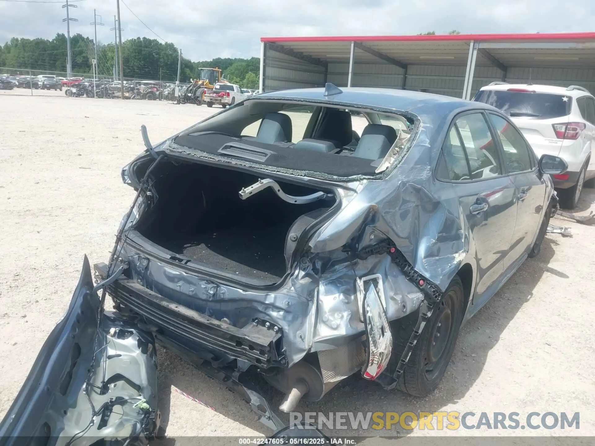 6 Photograph of a damaged car JTDEPRAE8LJ032161 TOYOTA COROLLA 2020