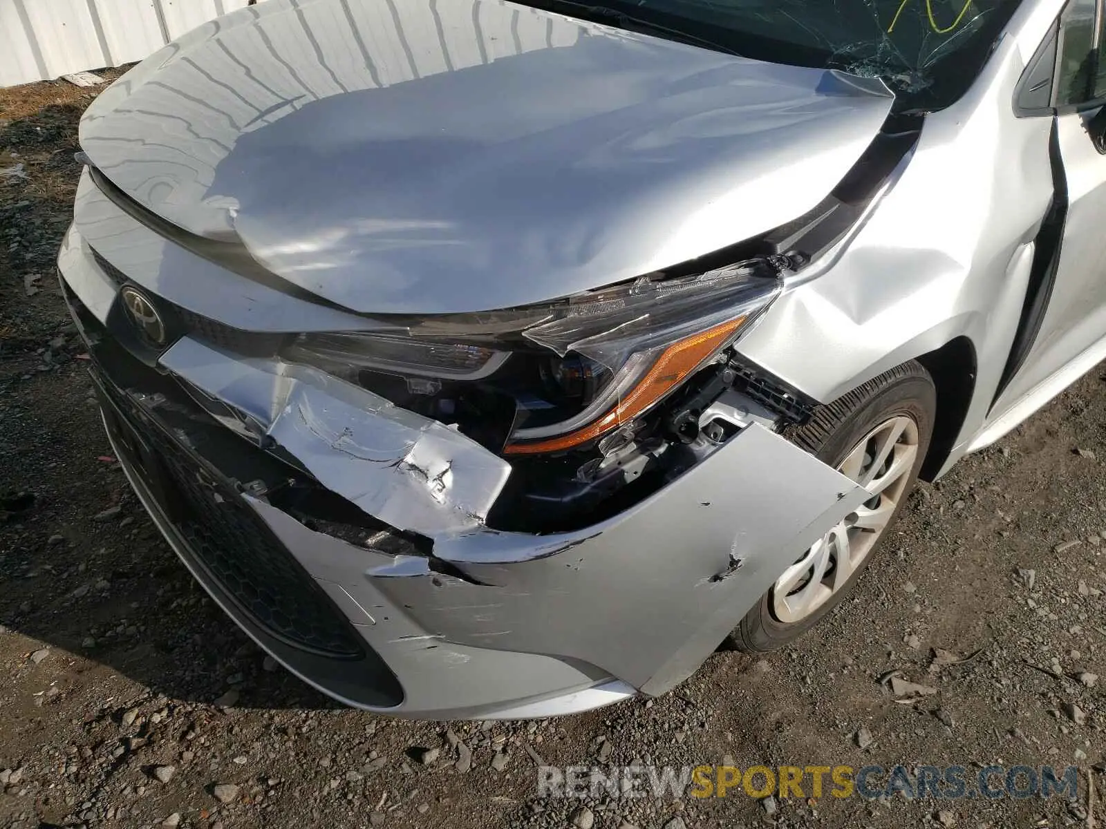 9 Photograph of a damaged car JTDEPRAE8LJ036100 TOYOTA COROLLA 2020