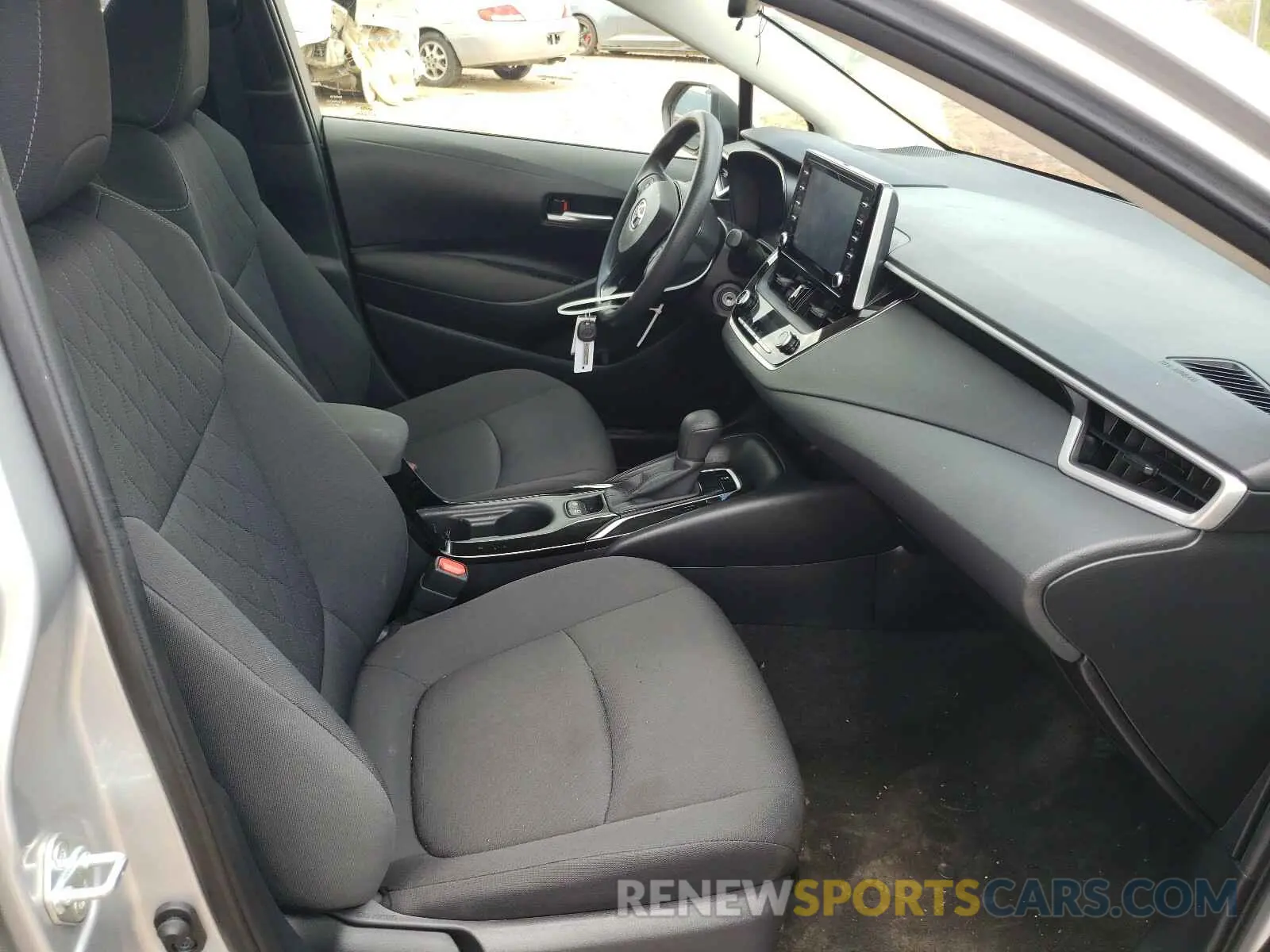 5 Photograph of a damaged car JTDEPRAE8LJ038266 TOYOTA COROLLA 2020