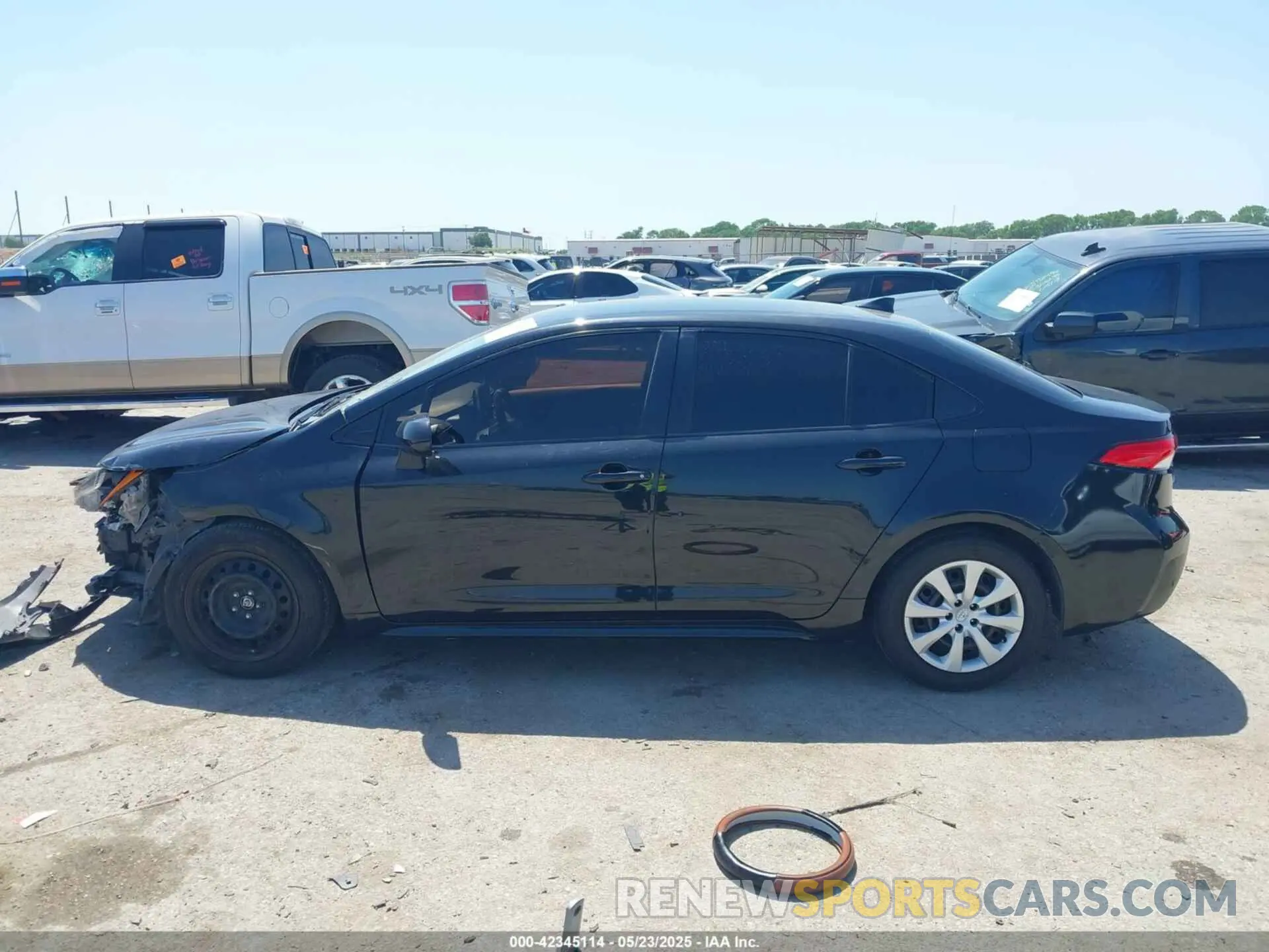 14 Photograph of a damaged car JTDEPRAE8LJ040907 TOYOTA COROLLA 2020