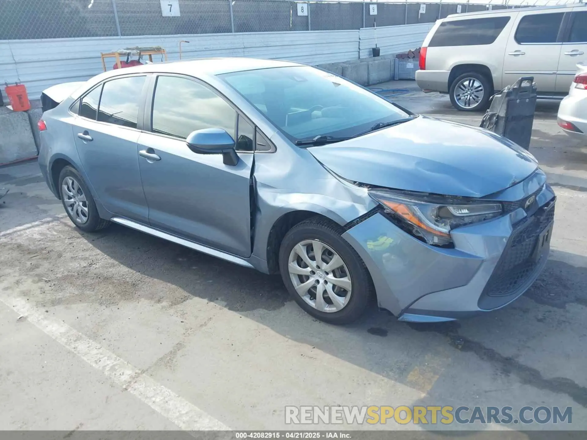 1 Фотография поврежденного автомобиля JTDEPRAE8LJ059487 TOYOTA COROLLA 2020