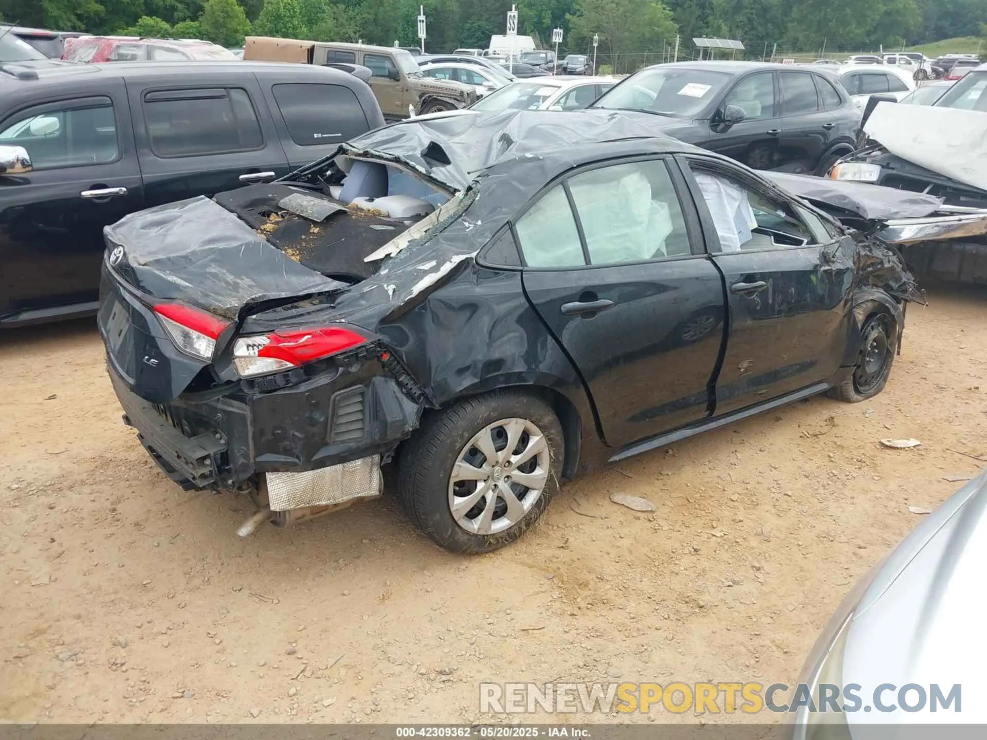 4 Photograph of a damaged car JTDEPRAE8LJ062440 TOYOTA COROLLA 2020