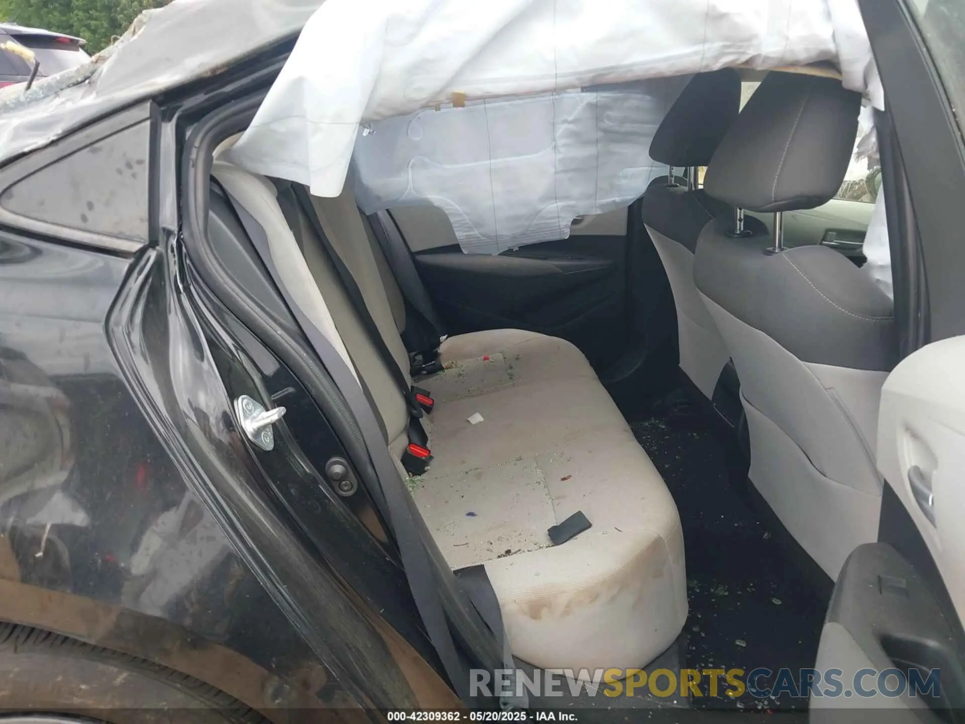 8 Photograph of a damaged car JTDEPRAE8LJ062440 TOYOTA COROLLA 2020