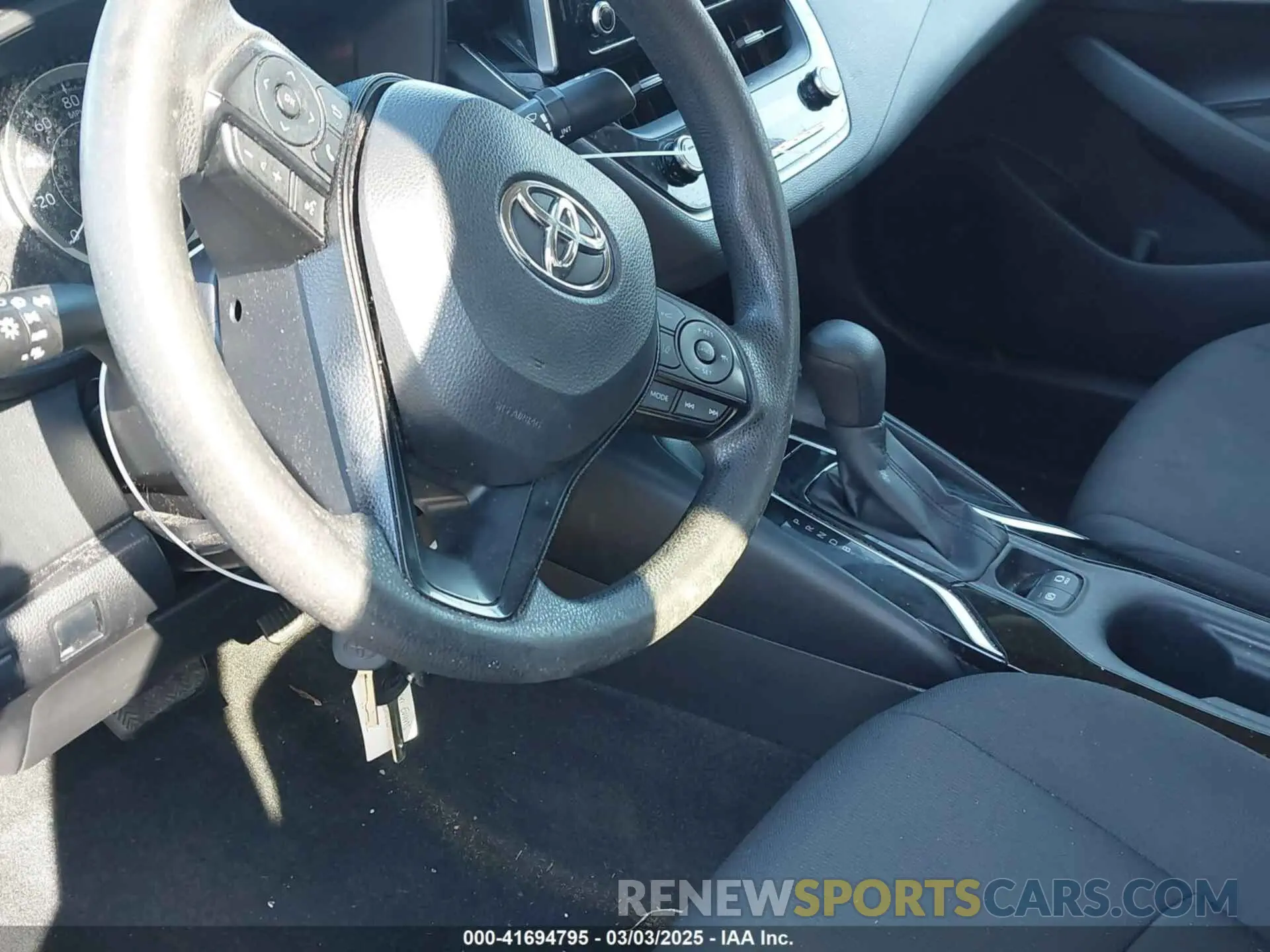 15 Photograph of a damaged car JTDEPRAE8LJ074846 TOYOTA COROLLA 2020