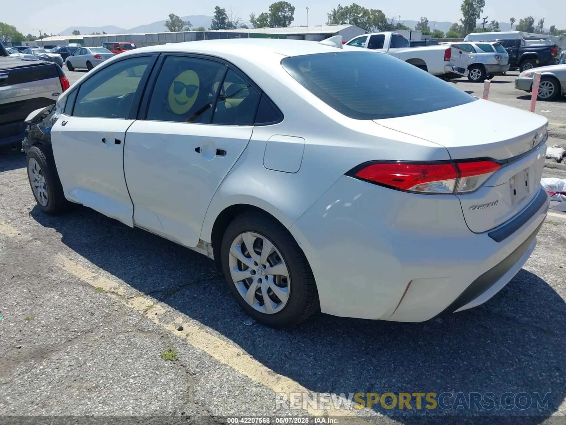 3 Photograph of a damaged car JTDEPRAE8LJ075821 TOYOTA COROLLA 2020