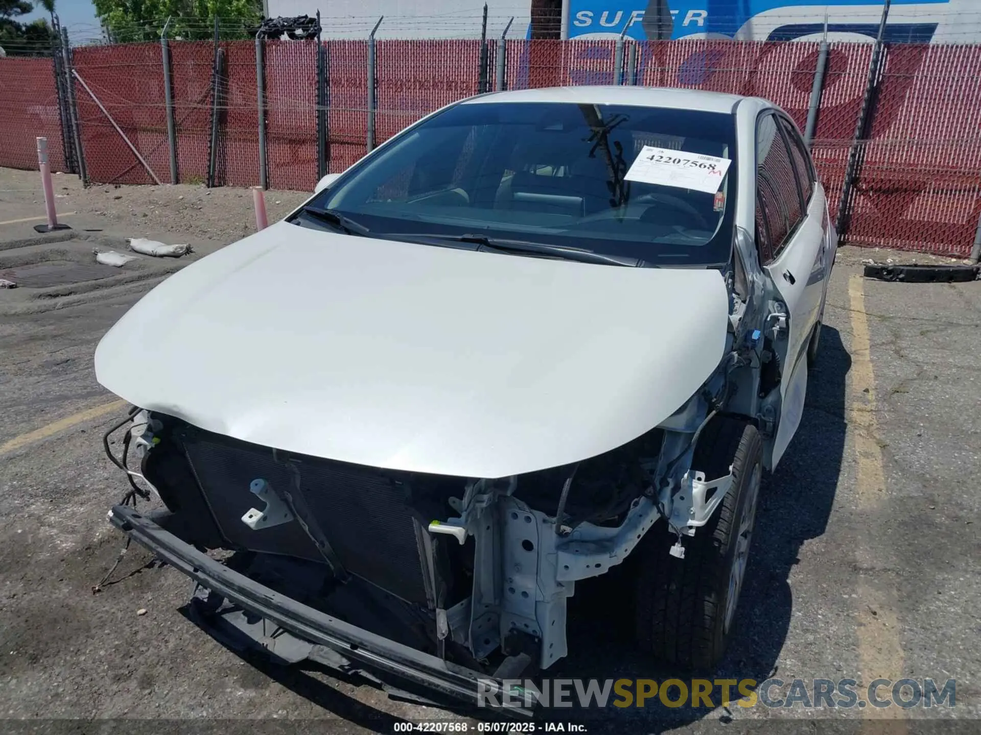 6 Photograph of a damaged car JTDEPRAE8LJ075821 TOYOTA COROLLA 2020