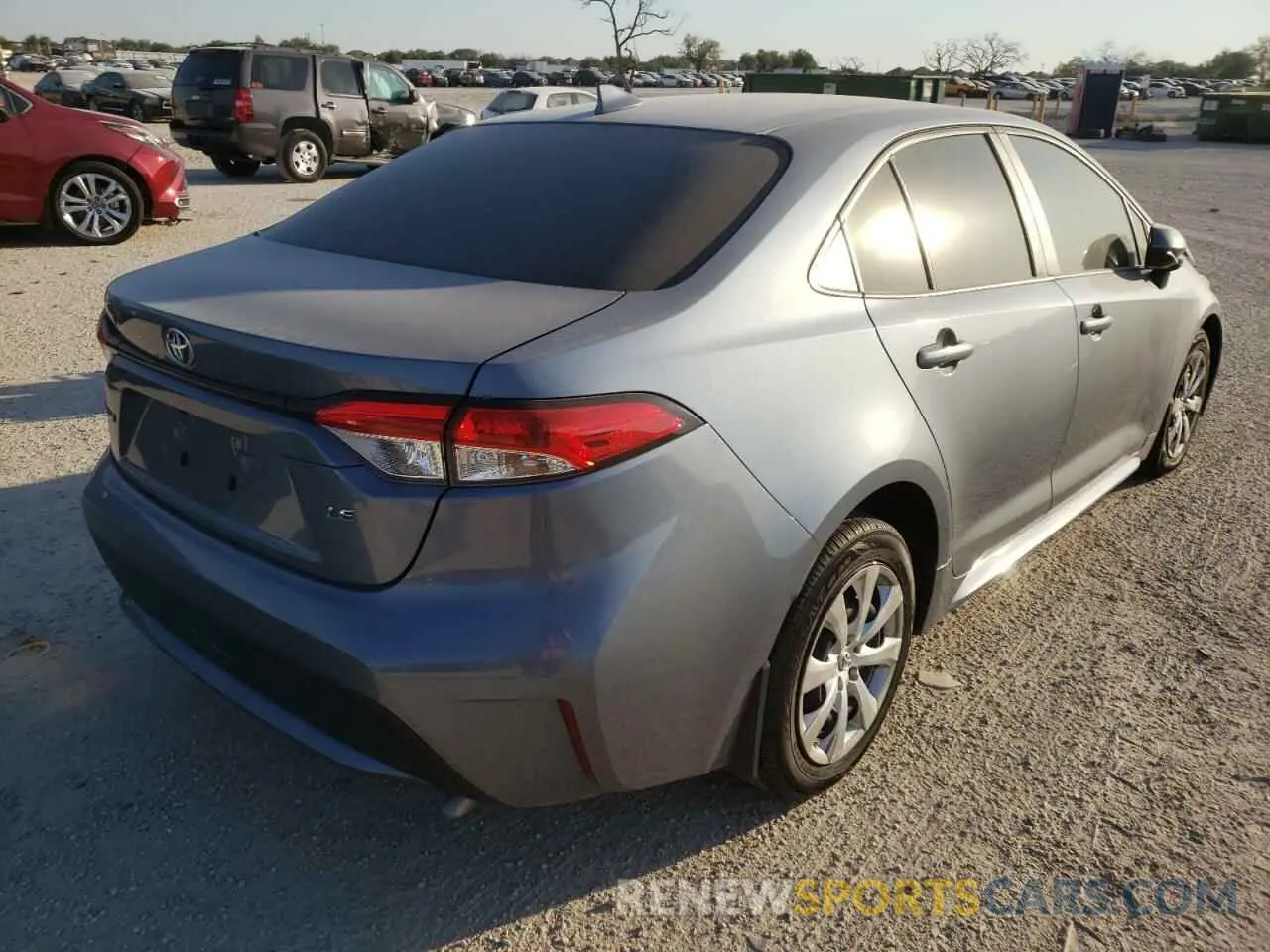 4 Photograph of a damaged car JTDEPRAE8LJ106372 TOYOTA COROLLA 2020