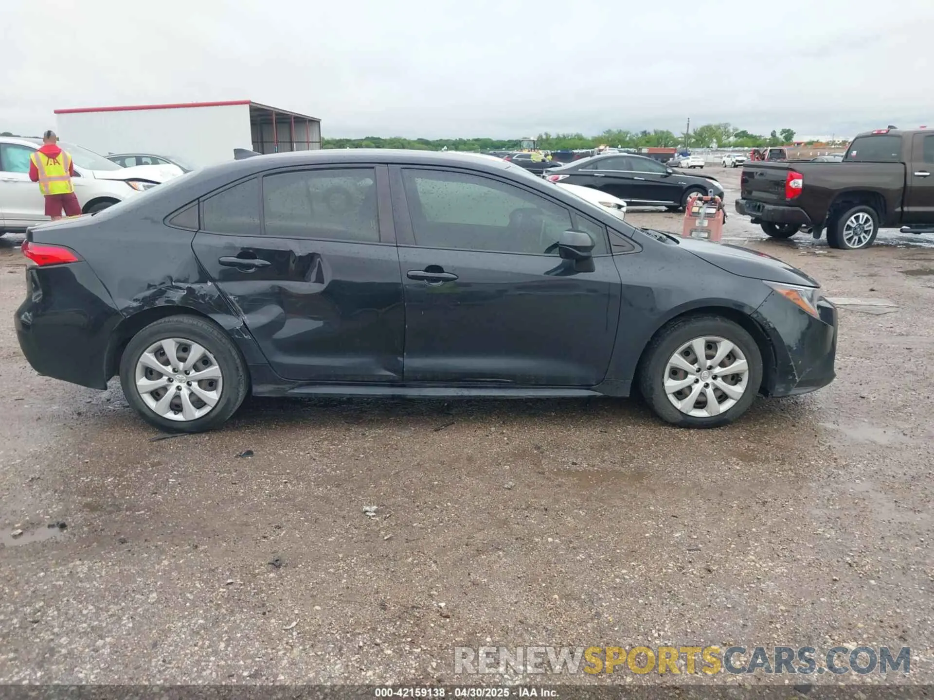 13 Photograph of a damaged car JTDEPRAE8LJ106422 TOYOTA COROLLA 2020