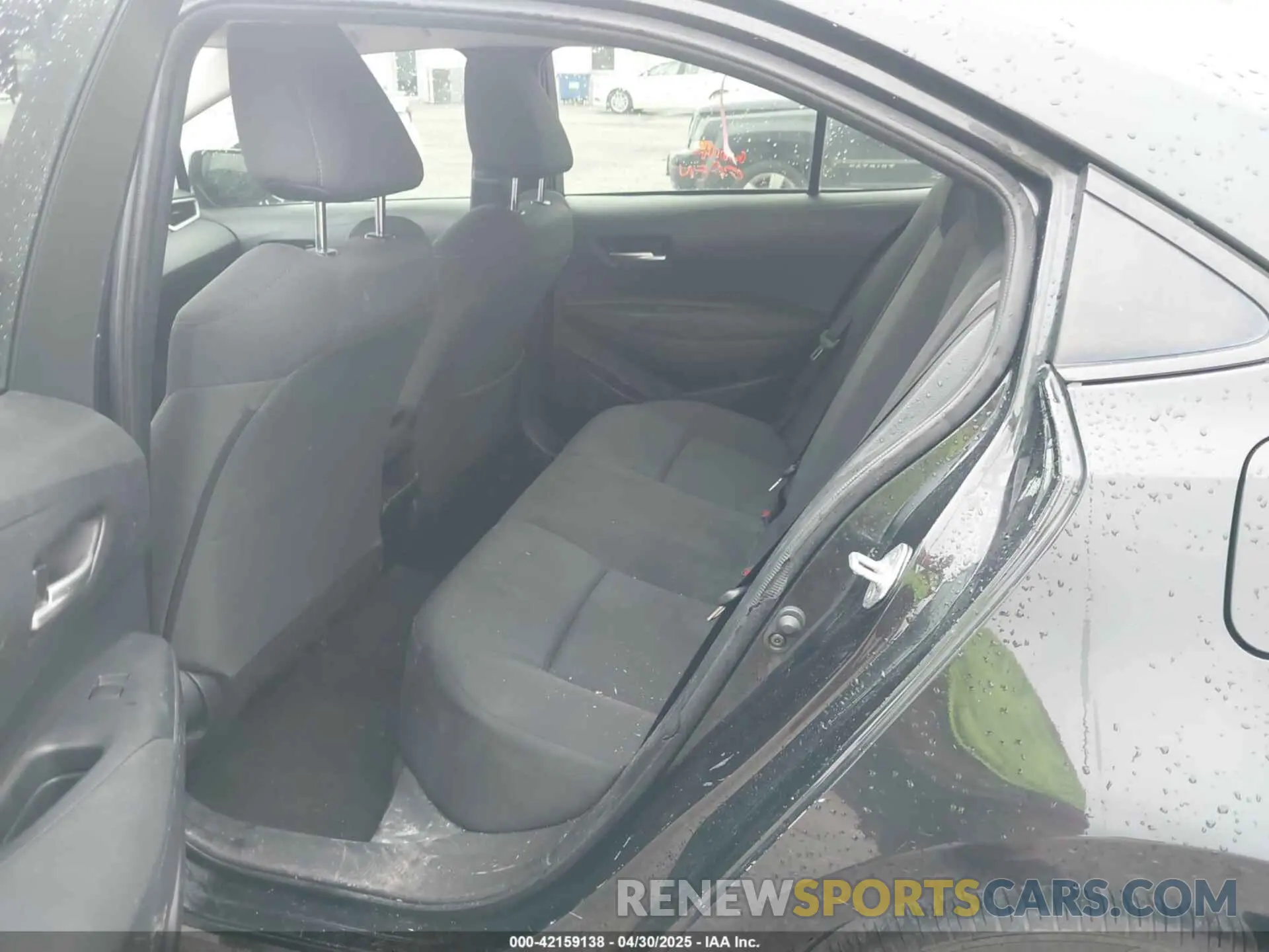 8 Photograph of a damaged car JTDEPRAE8LJ106422 TOYOTA COROLLA 2020