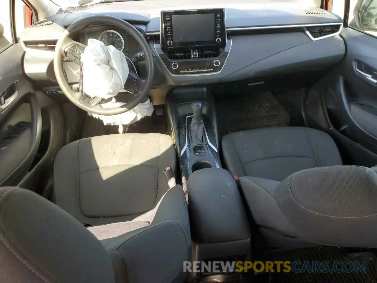 8 Photograph of a damaged car JTDEPRAE8LJ115430 TOYOTA COROLLA 2020
