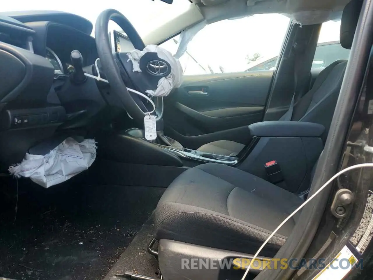 7 Photograph of a damaged car JTDEPRAE9LJ037031 TOYOTA COROLLA 2020