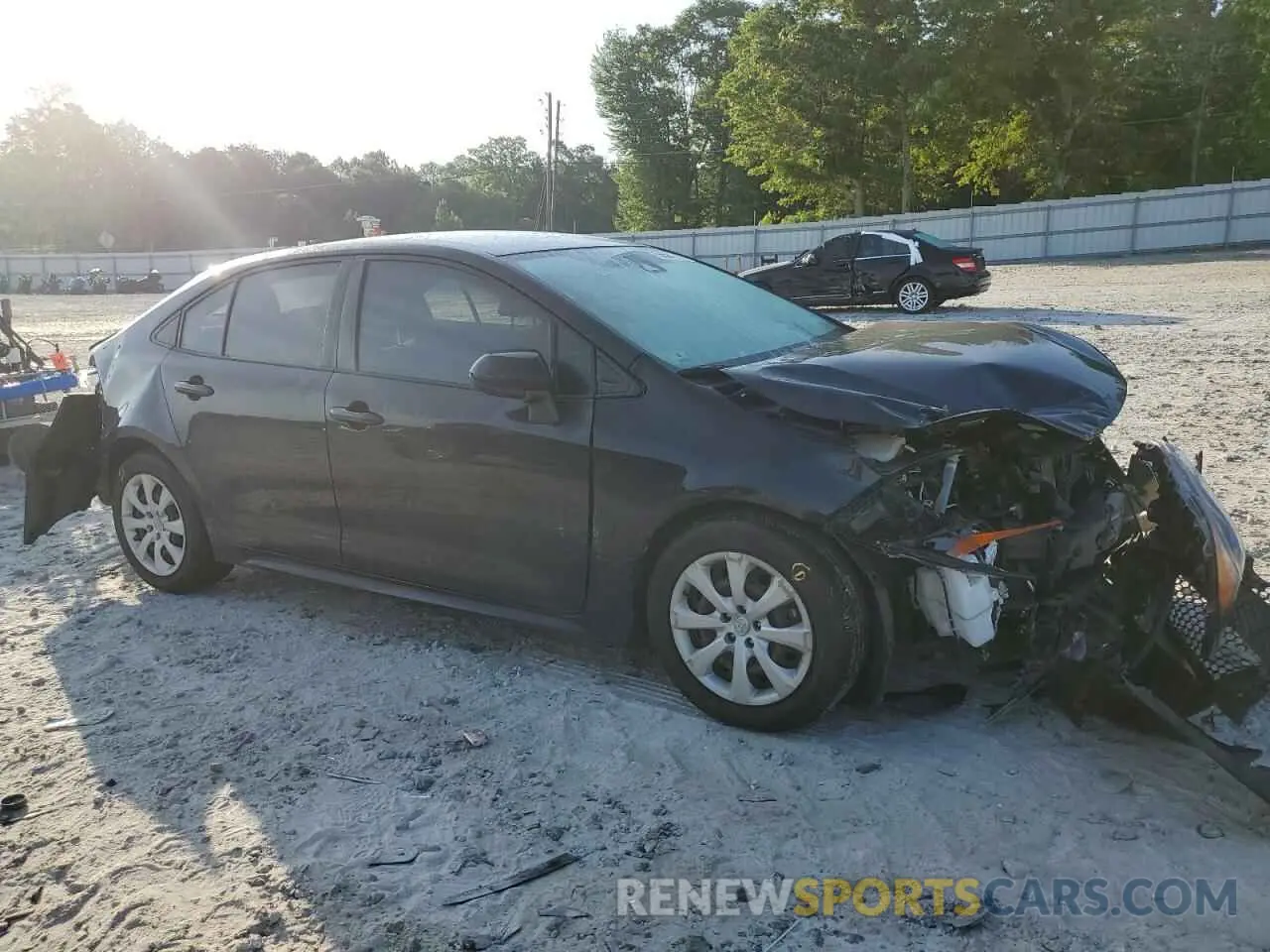 4 Photograph of a damaged car JTDEPRAE9LJ044478 TOYOTA COROLLA 2020