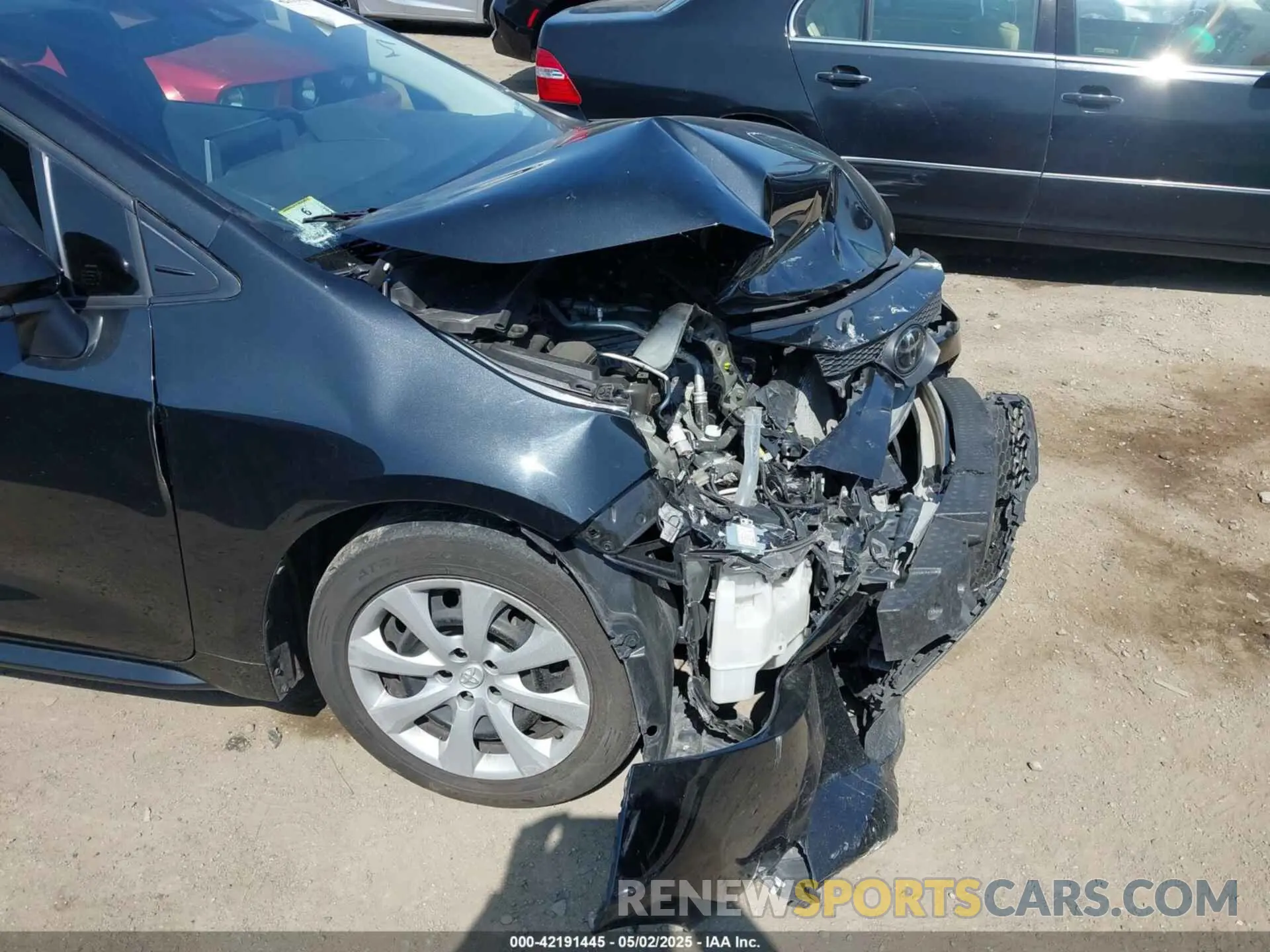 18 Photograph of a damaged car JTDEPRAE9LJ069896 TOYOTA COROLLA 2020