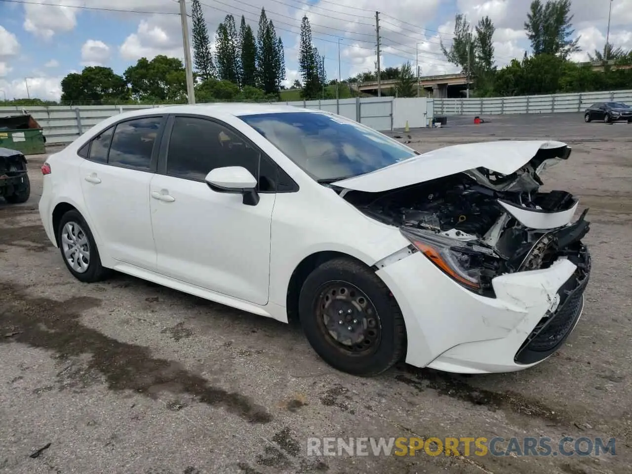 4 Photograph of a damaged car JTDEPRAE9LJ080137 TOYOTA COROLLA 2020