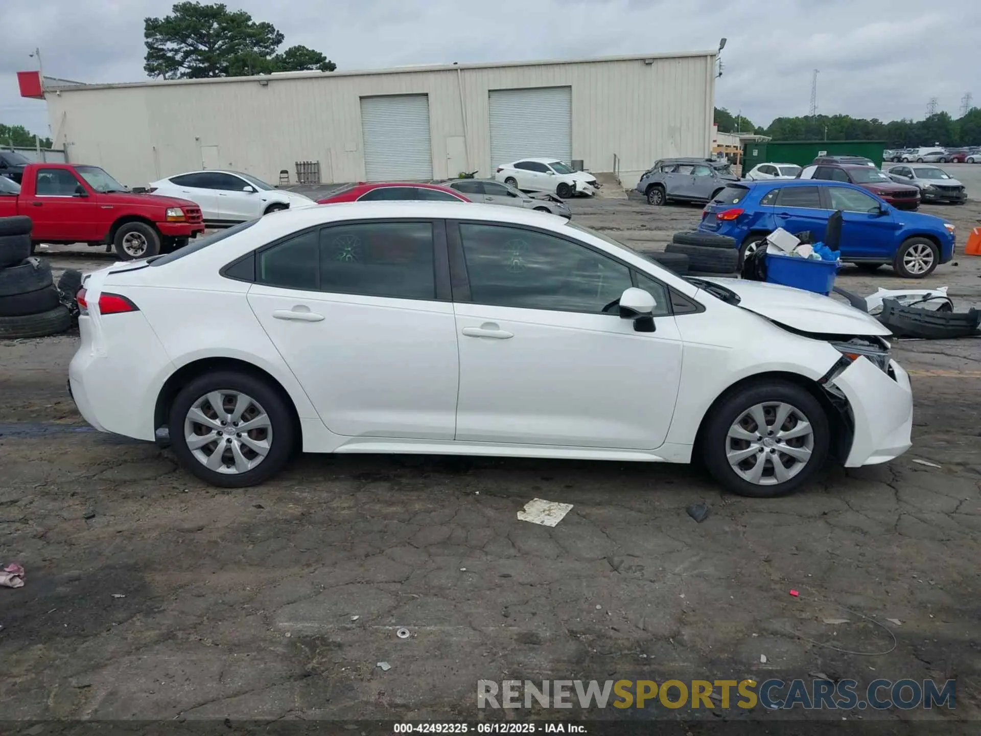13 Photograph of a damaged car JTDEPRAE9LJ098878 TOYOTA COROLLA 2020