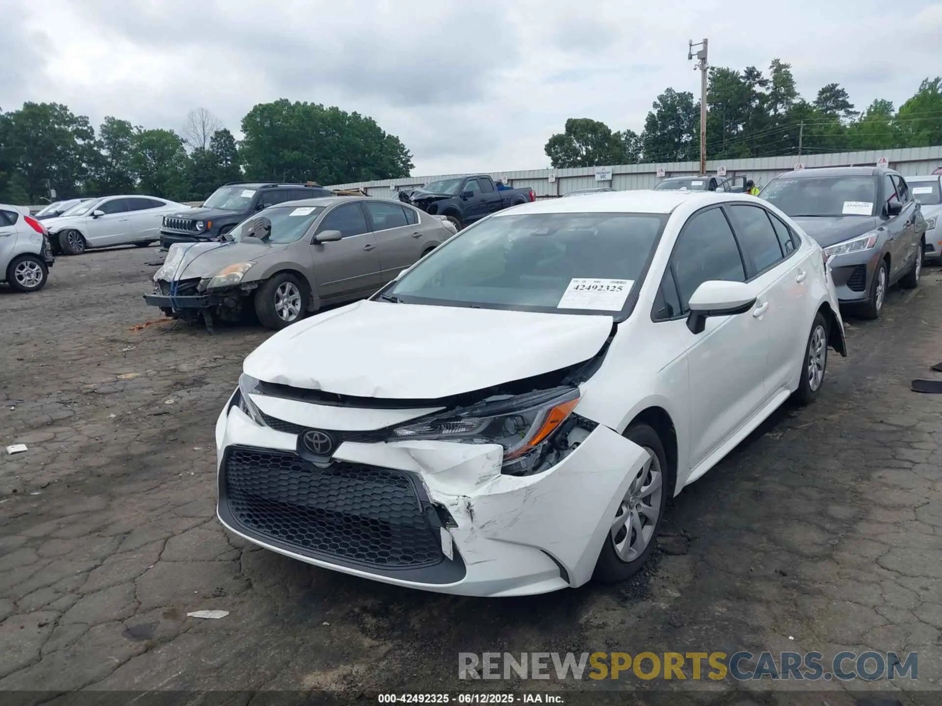 2 Photograph of a damaged car JTDEPRAE9LJ098878 TOYOTA COROLLA 2020