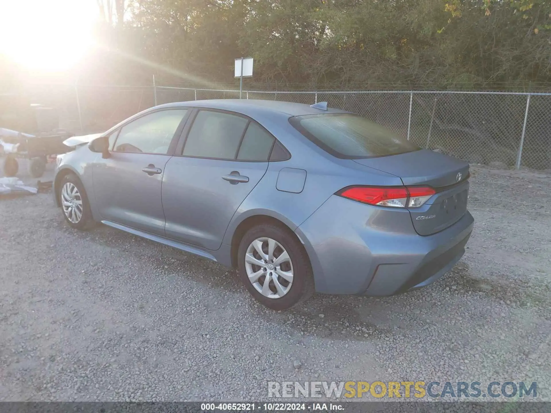 3 Photograph of a damaged car JTDEPRAE9LJ102895 TOYOTA COROLLA 2020