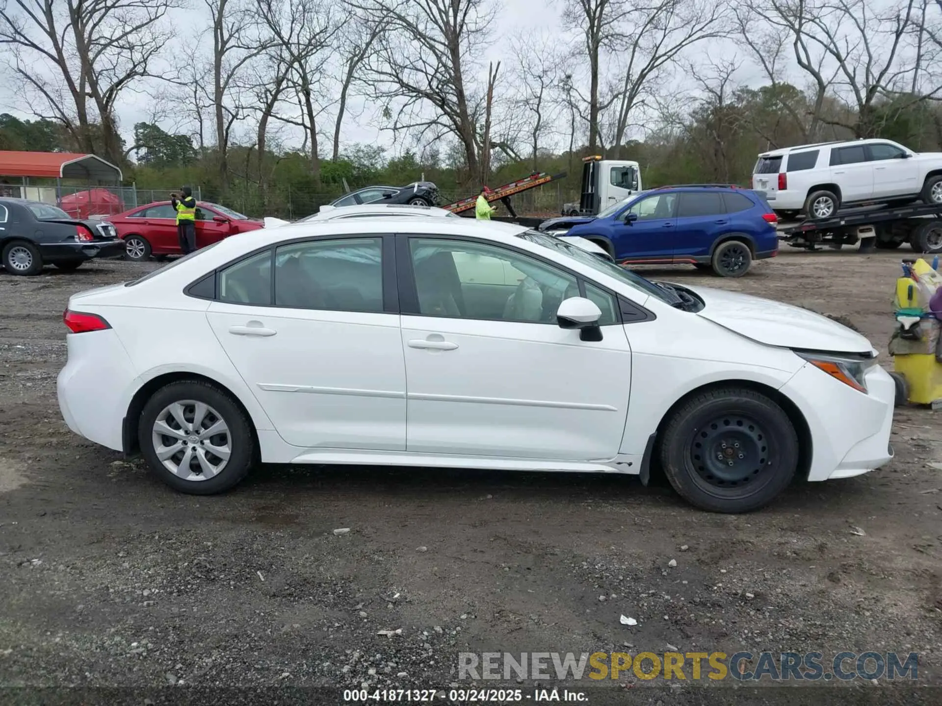 13 Photograph of a damaged car JTDEPRAEXLJ013241 TOYOTA COROLLA 2020