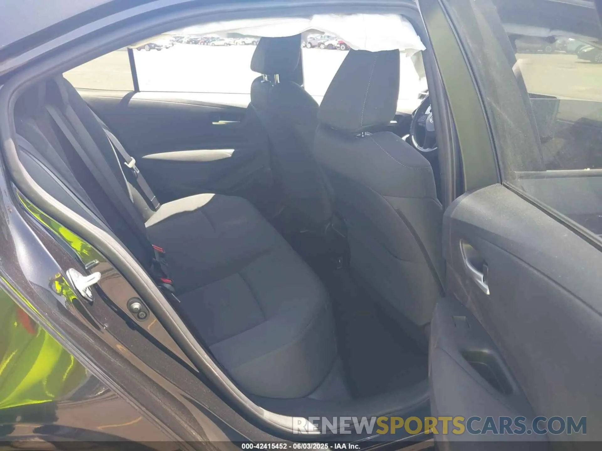 8 Photograph of a damaged car JTDEPRAEXLJ013918 TOYOTA COROLLA 2020