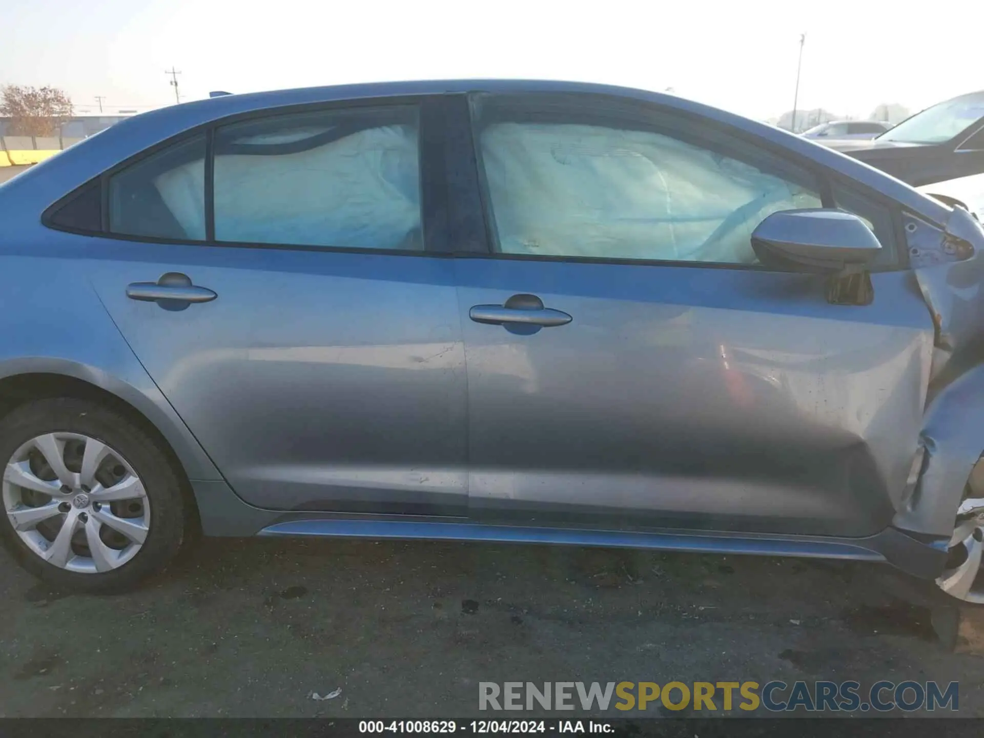 13 Photograph of a damaged car JTDEPRAEXLJ024644 TOYOTA COROLLA 2020