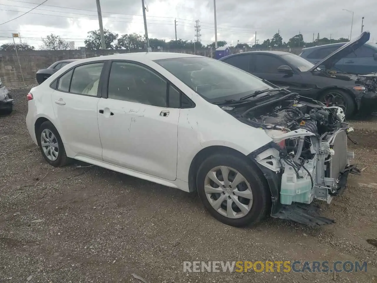 4 Photograph of a damaged car JTDEPRAEXLJ031853 TOYOTA COROLLA 2020