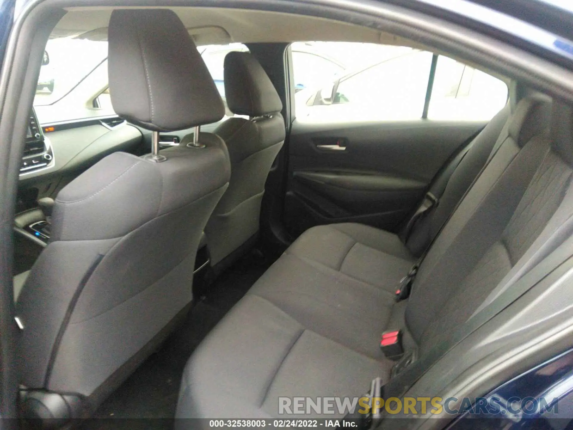 8 Photograph of a damaged car JTDEPRAEXLJ039340 TOYOTA COROLLA 2020