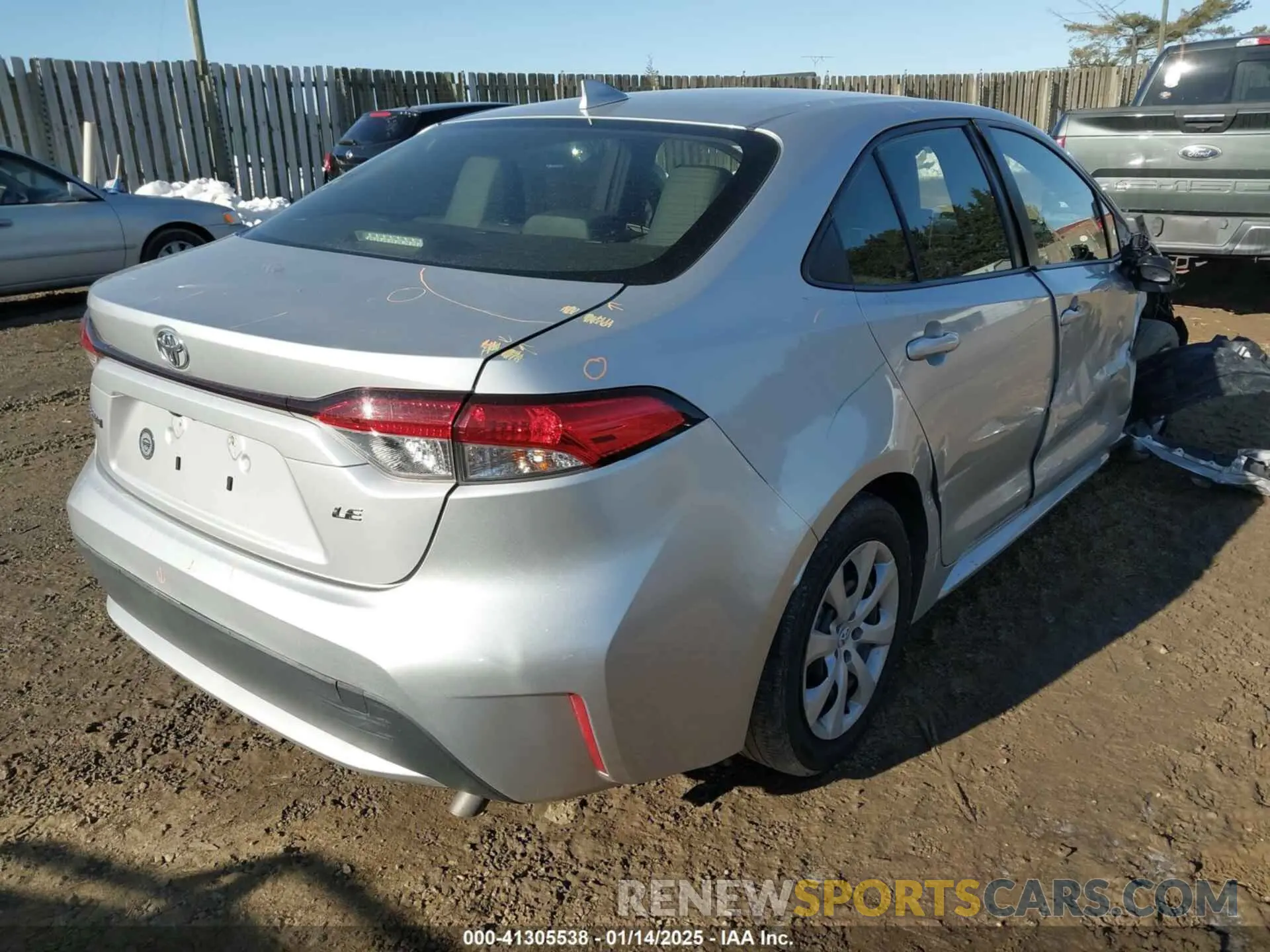 4 Photograph of a damaged car JTDEPRAEXLJ040147 TOYOTA COROLLA 2020
