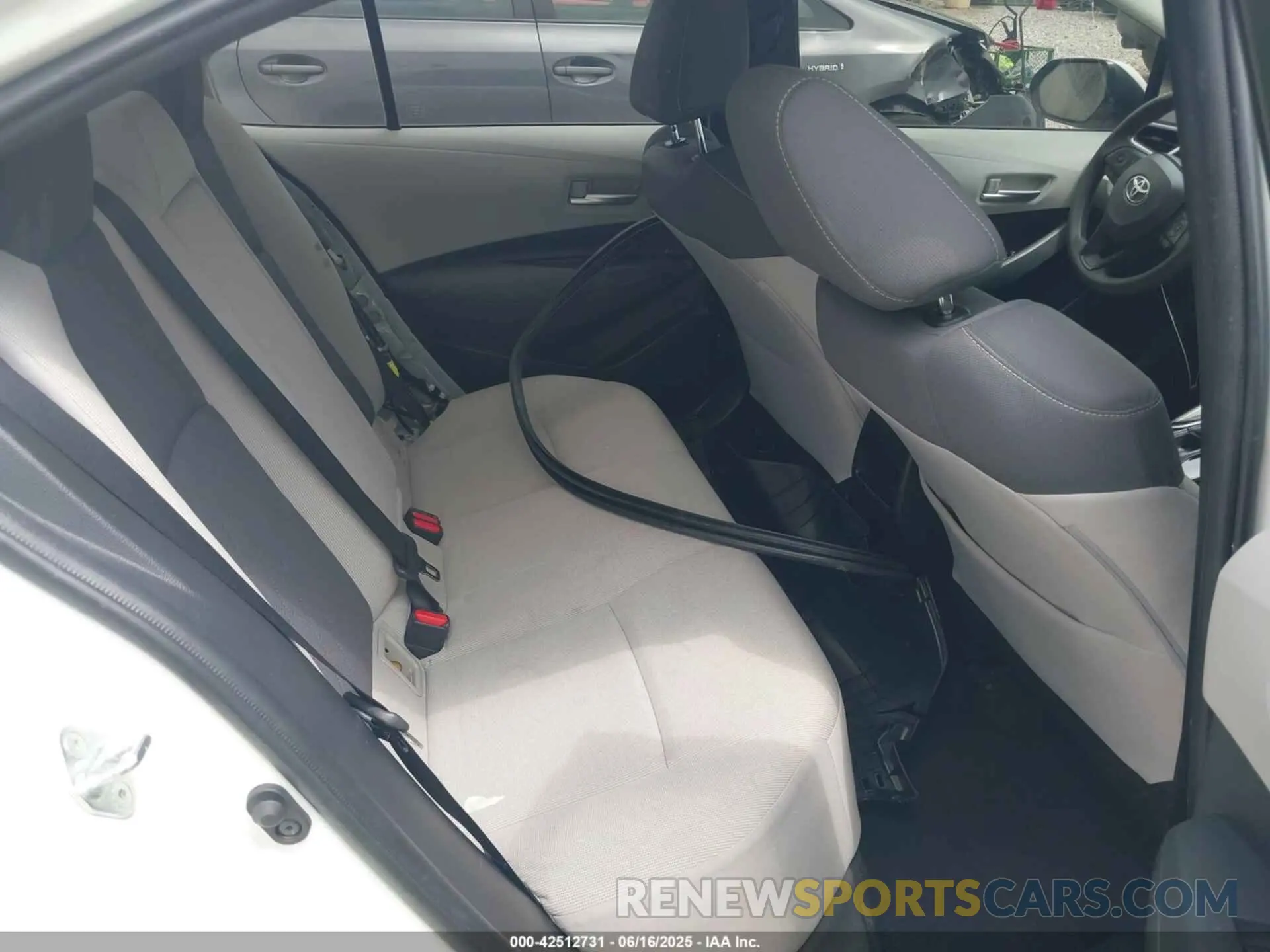 8 Photograph of a damaged car JTDEPRAEXLJ062018 TOYOTA COROLLA 2020