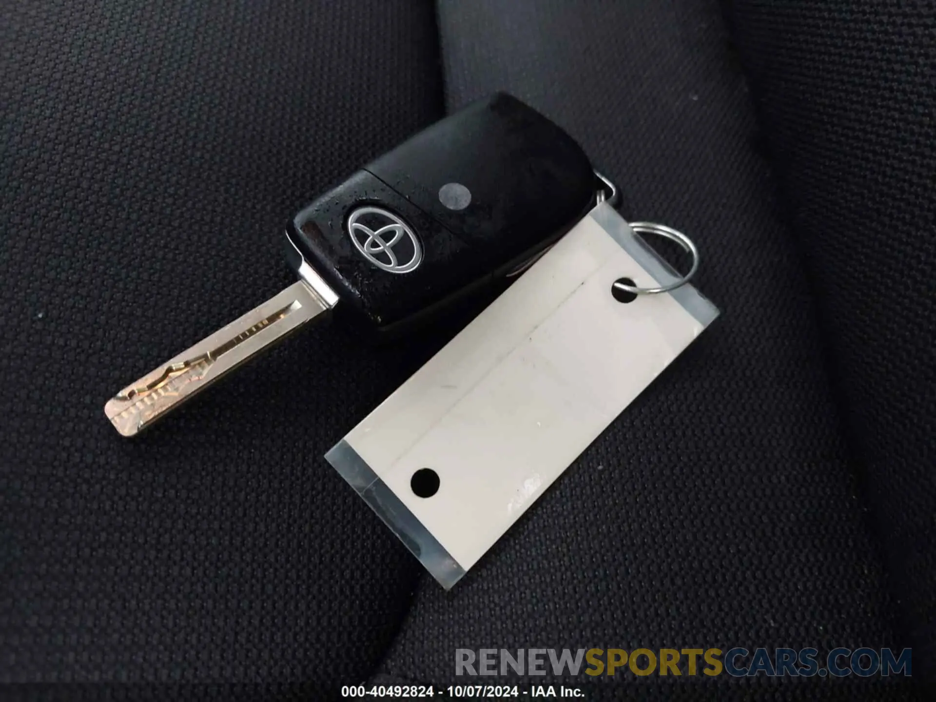 12 Photograph of a damaged car JTDEPRAEXLJ075366 TOYOTA COROLLA 2020