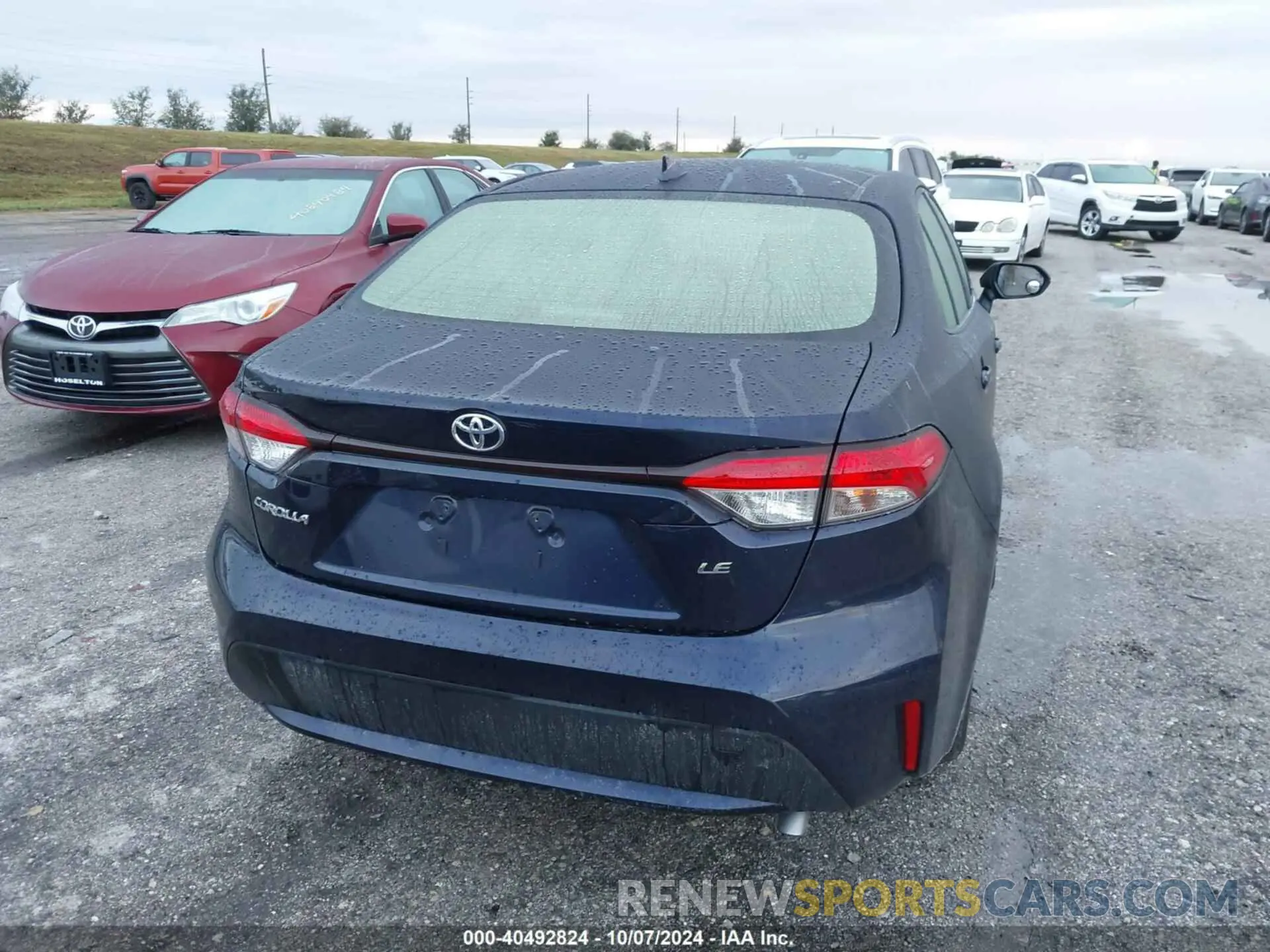 17 Photograph of a damaged car JTDEPRAEXLJ075366 TOYOTA COROLLA 2020