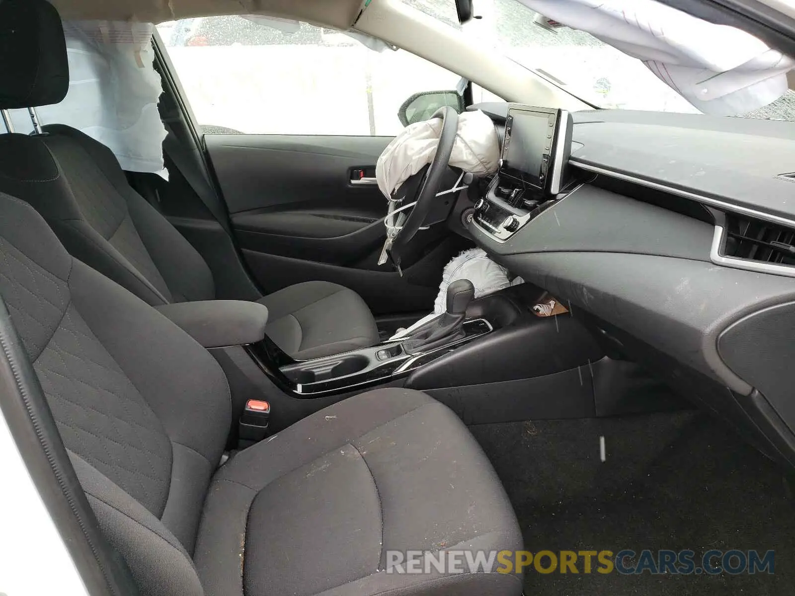 5 Photograph of a damaged car JTDEPRAEXLJ084570 TOYOTA COROLLA 2020