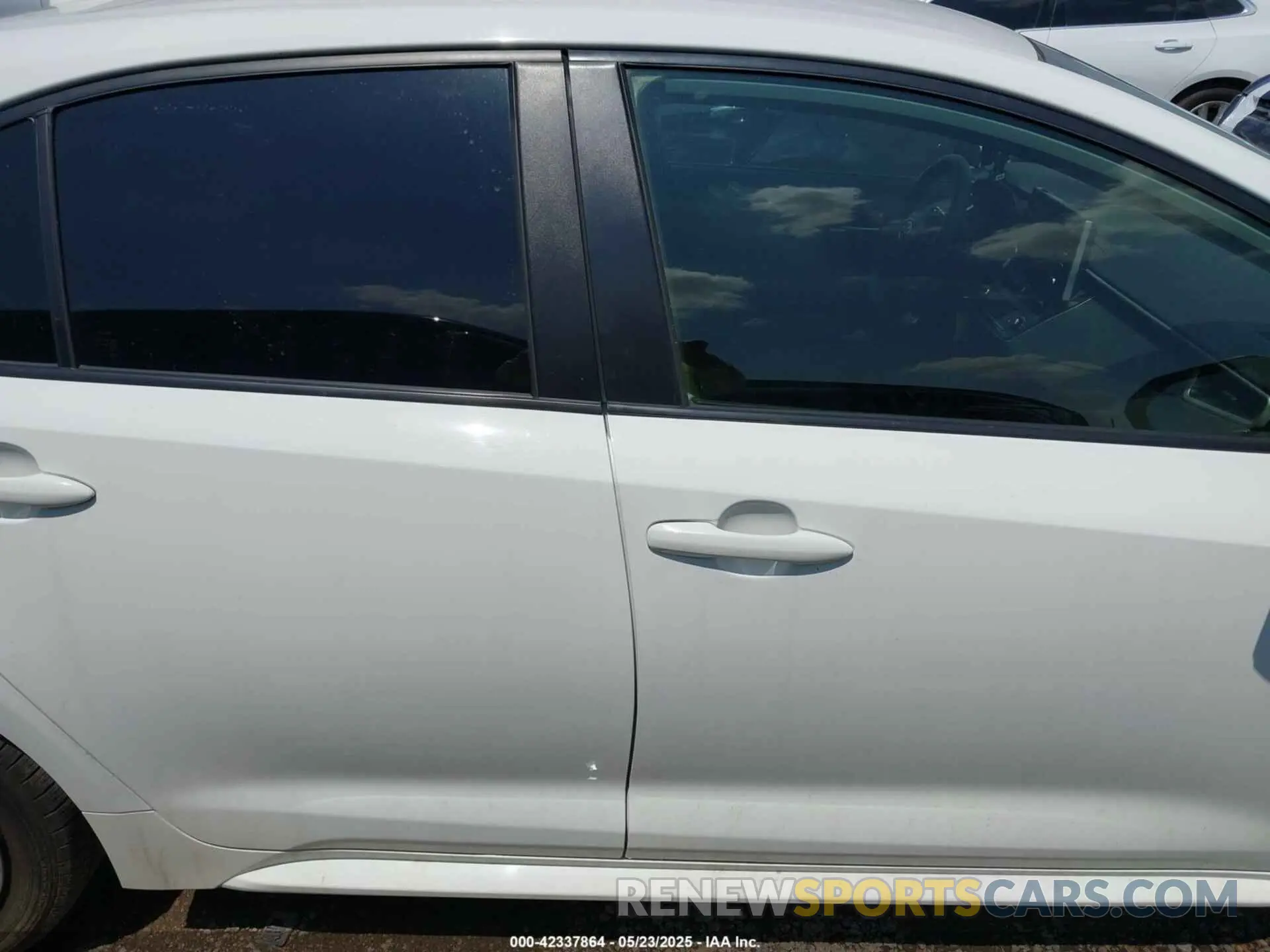 13 Фотография поврежденного автомобиля JTDEPRAEXLJ086075 TOYOTA COROLLA 2020