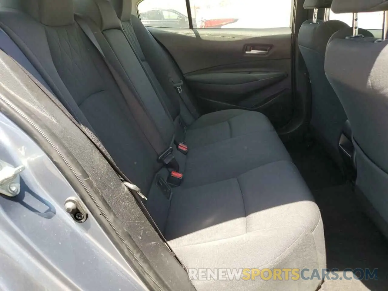 10 Photograph of a damaged car JTDEPRAEXLJ103313 TOYOTA COROLLA 2020